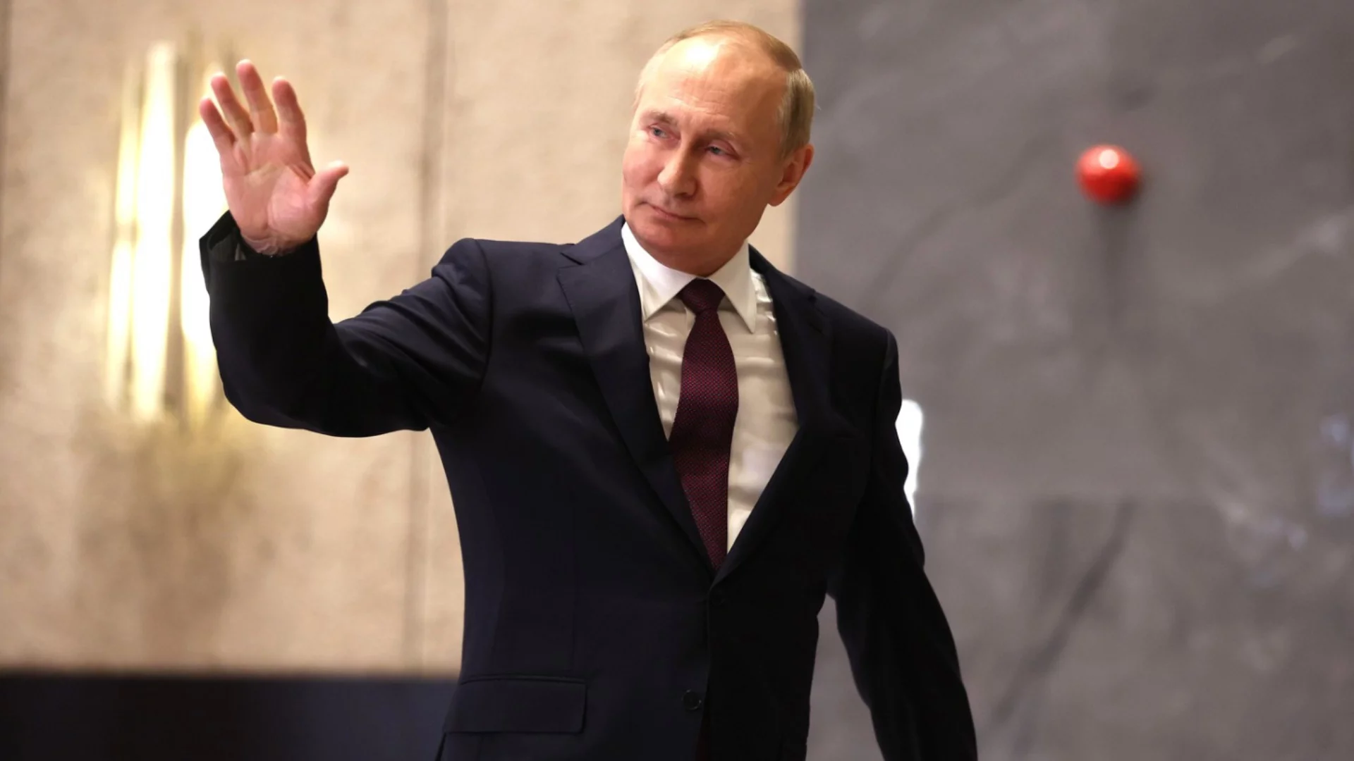 "Ти си крадец и убиец. Ти разруши цялата ни страна": Рускиня говори на Путин, докато в Одеса и Кривой Рог Русия пак уби хора (ВИДЕО)