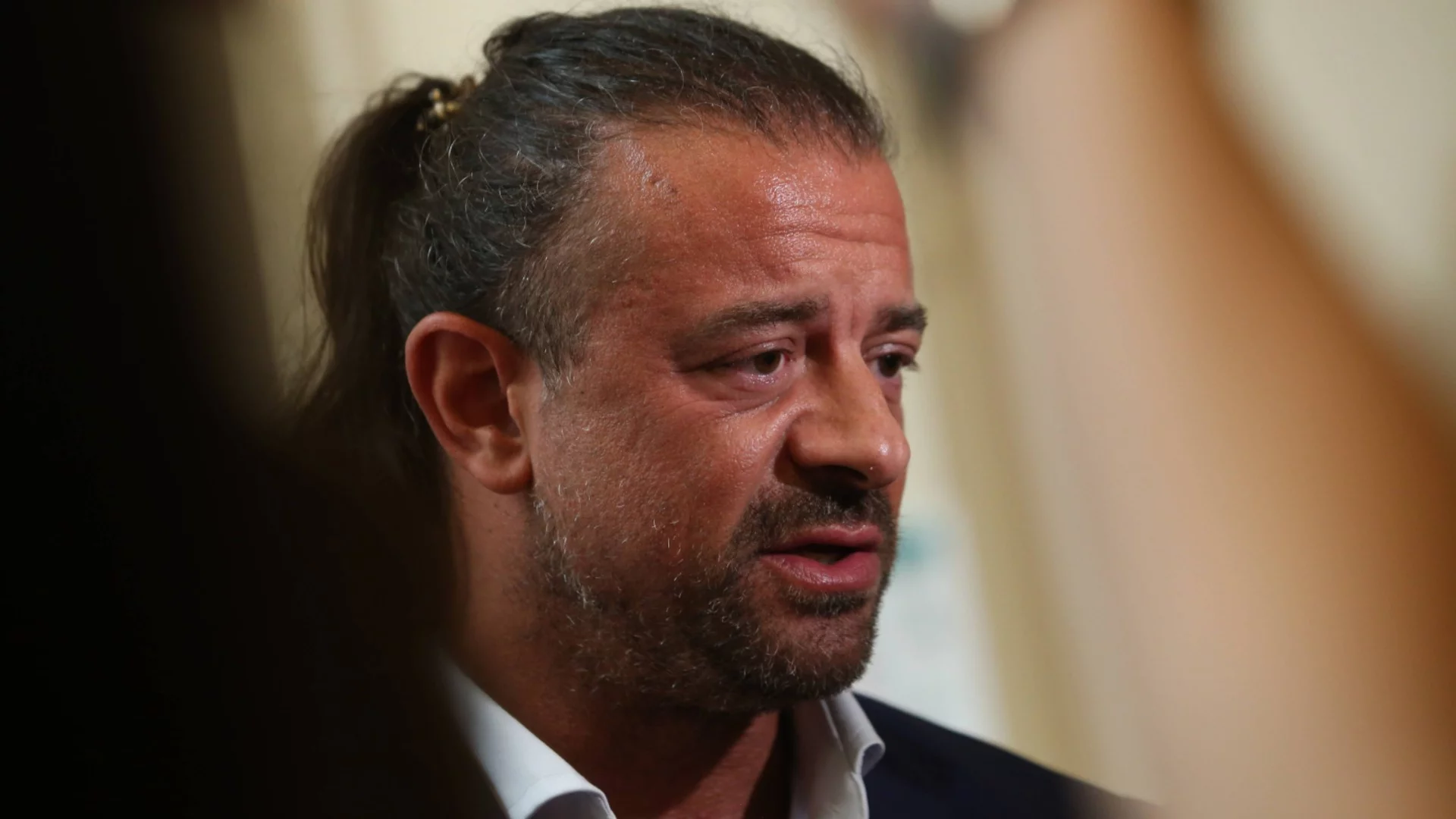 Според Алибегов дори има ръст на туристите: Нарочно снимат курортите нощем, за да изглеждат празни