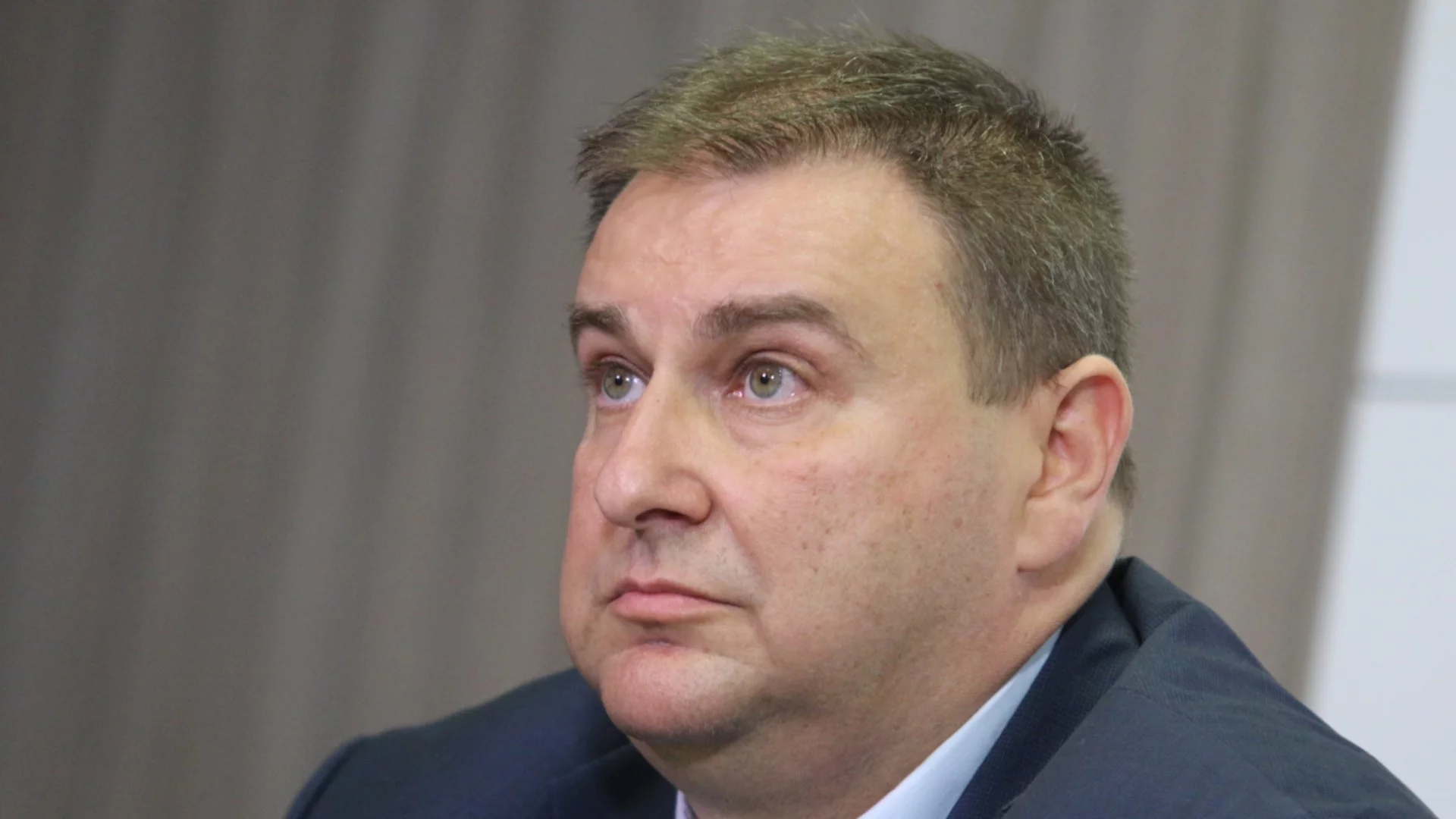 Евродепутат избухна за Баба Алино: Ще съдя всеки, който замесва семейството ми