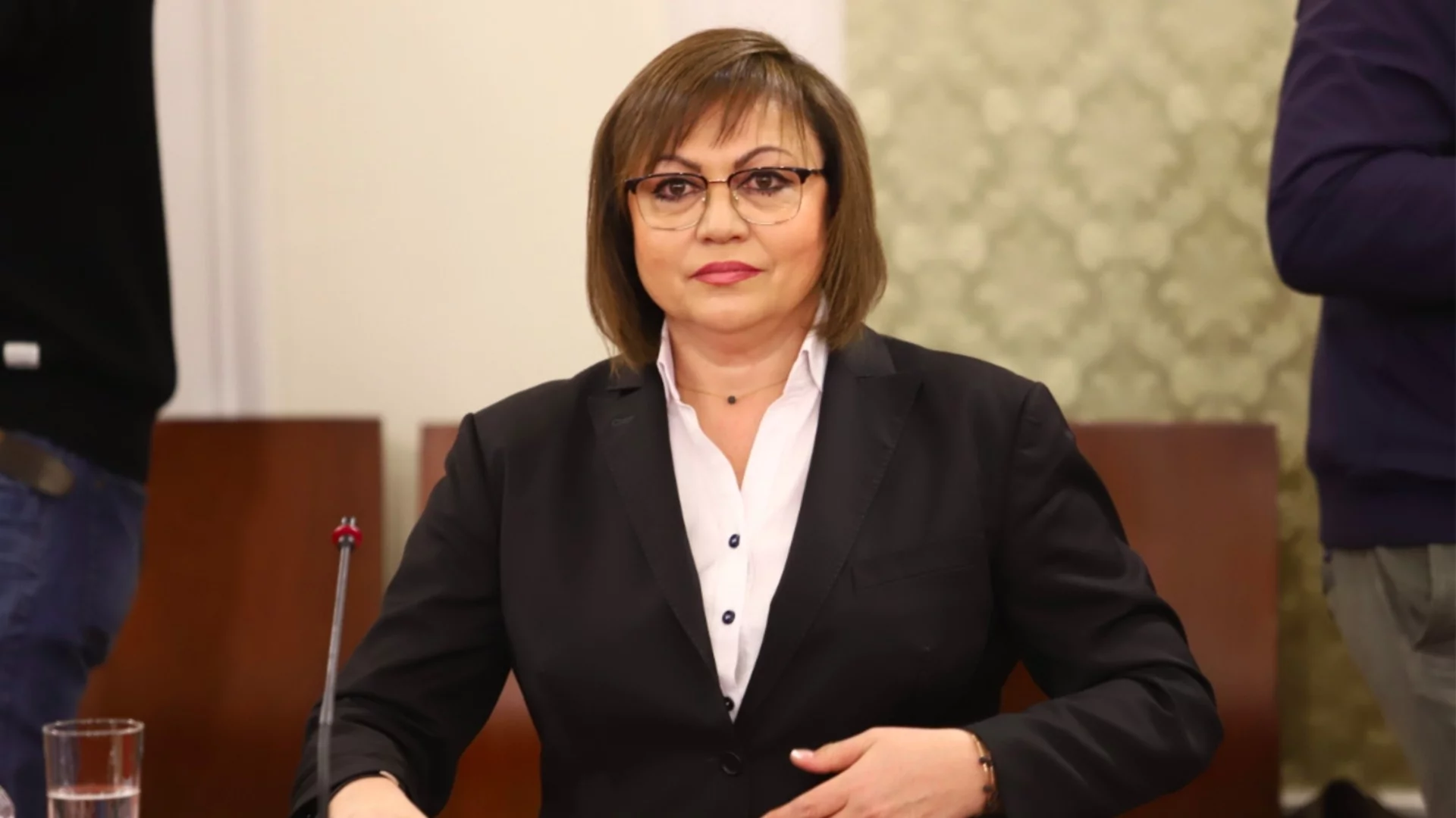 "За народа няма, за властта има": Нинова посочи спорен текст в бюджета за по-високи депутатски заплати