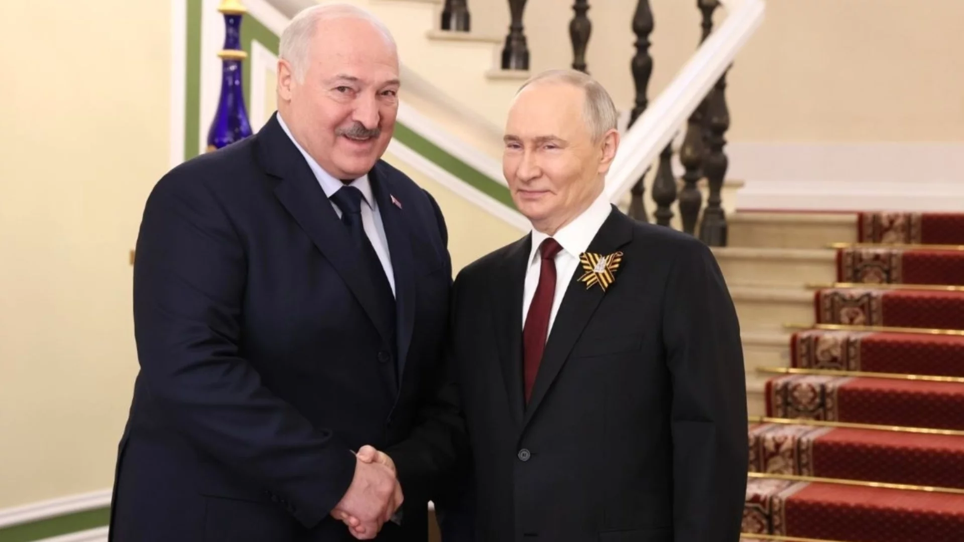 След двете тайни срещи с Путин: Лукашенко хукна надалеч, няма много подробности