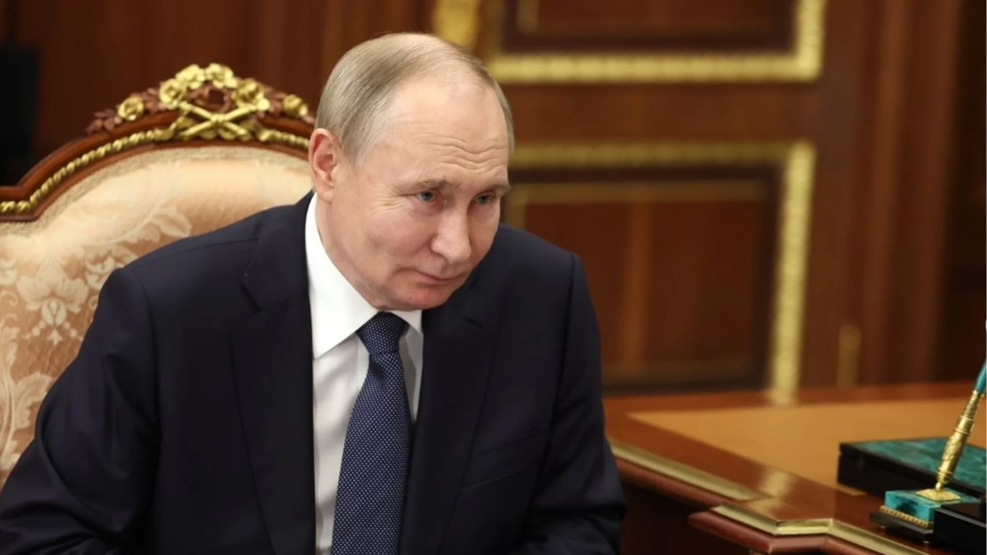 Какво ще стане с Путин, ако обяви мобилизация заради Украйна? Говори бивш агент на КГБ (ВИДЕО)