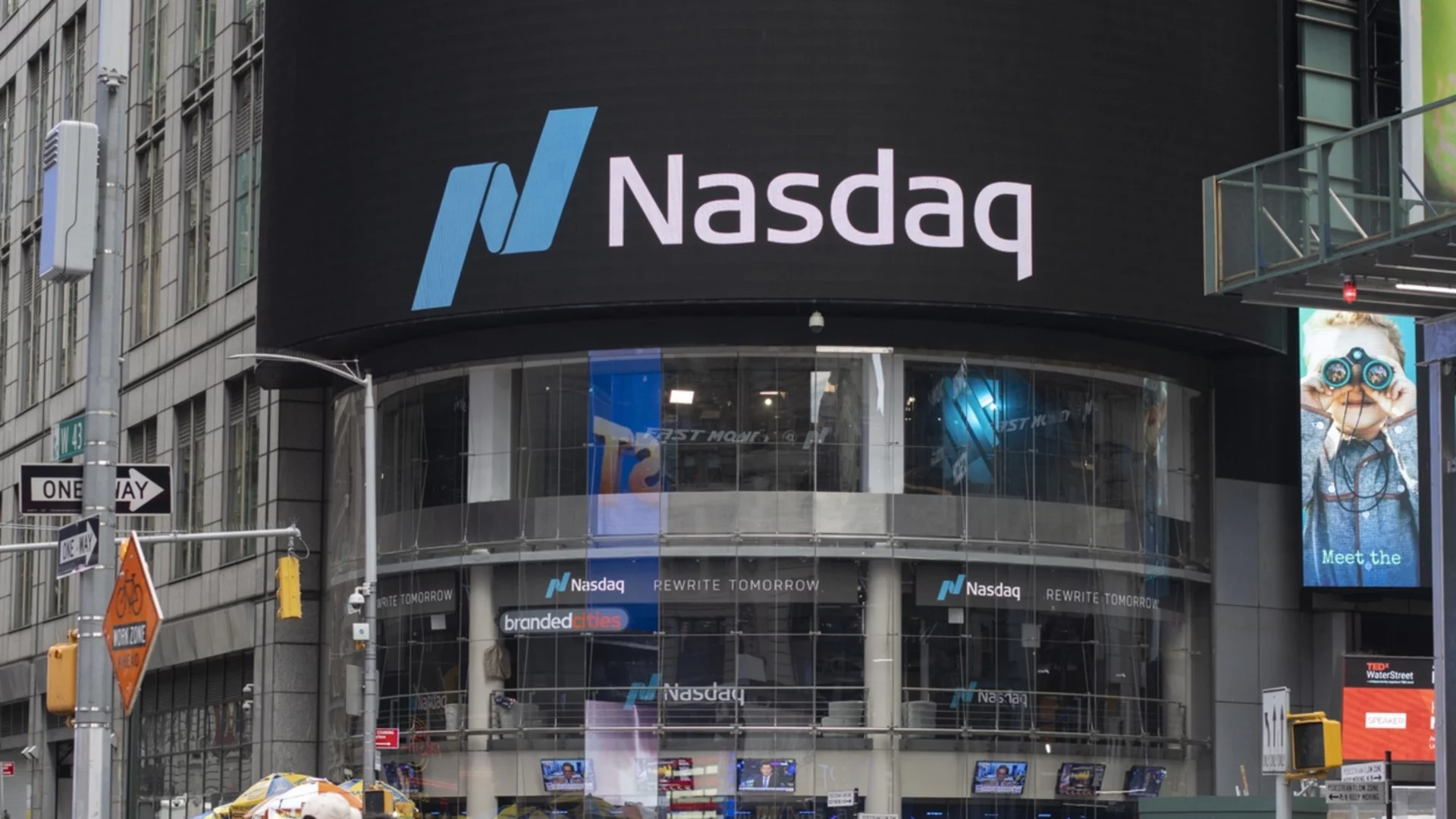 SpaceX с ново постижение - влиза в Nasdaq-100