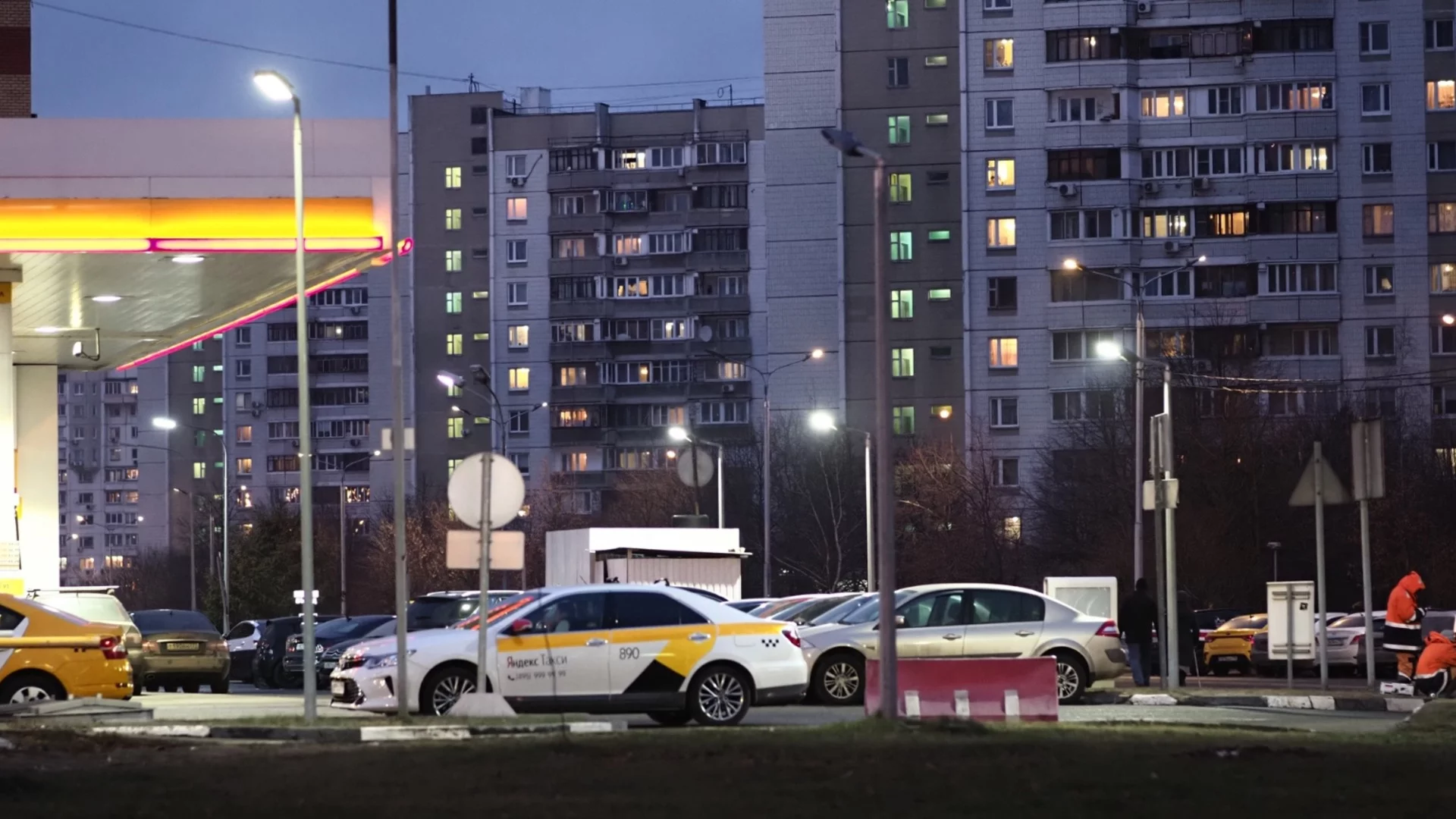 Въздухът е по-чист: Академик успокои руснаците, че кризата с бензина е полезна за здравето им