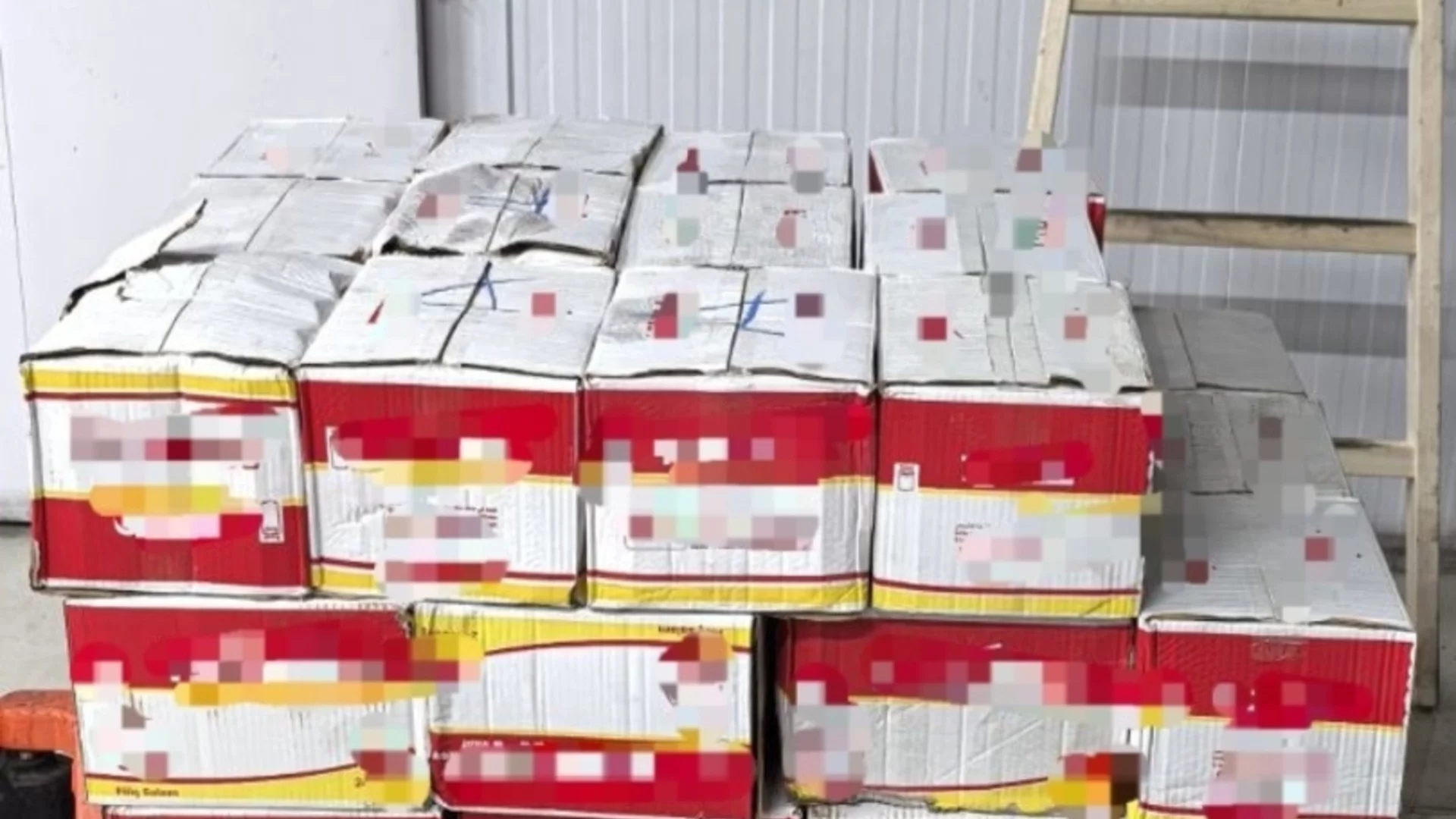 Без документи: БАБХ иззе близо 3 т животински продукти