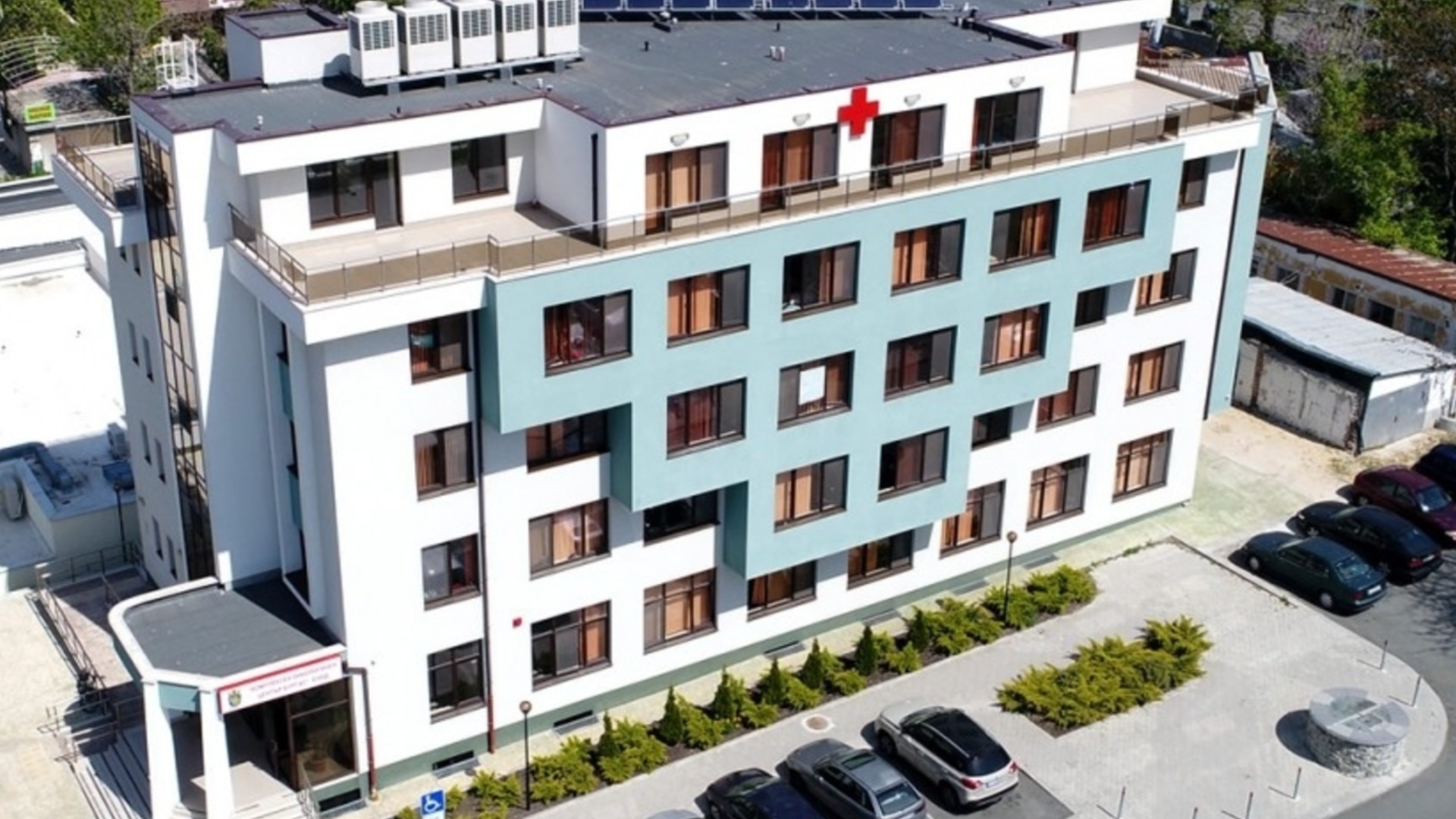 Фондация "Стилиян Петров" дарит на онкоцентъра в Бургас медицинска апаратура за 111 180 евро