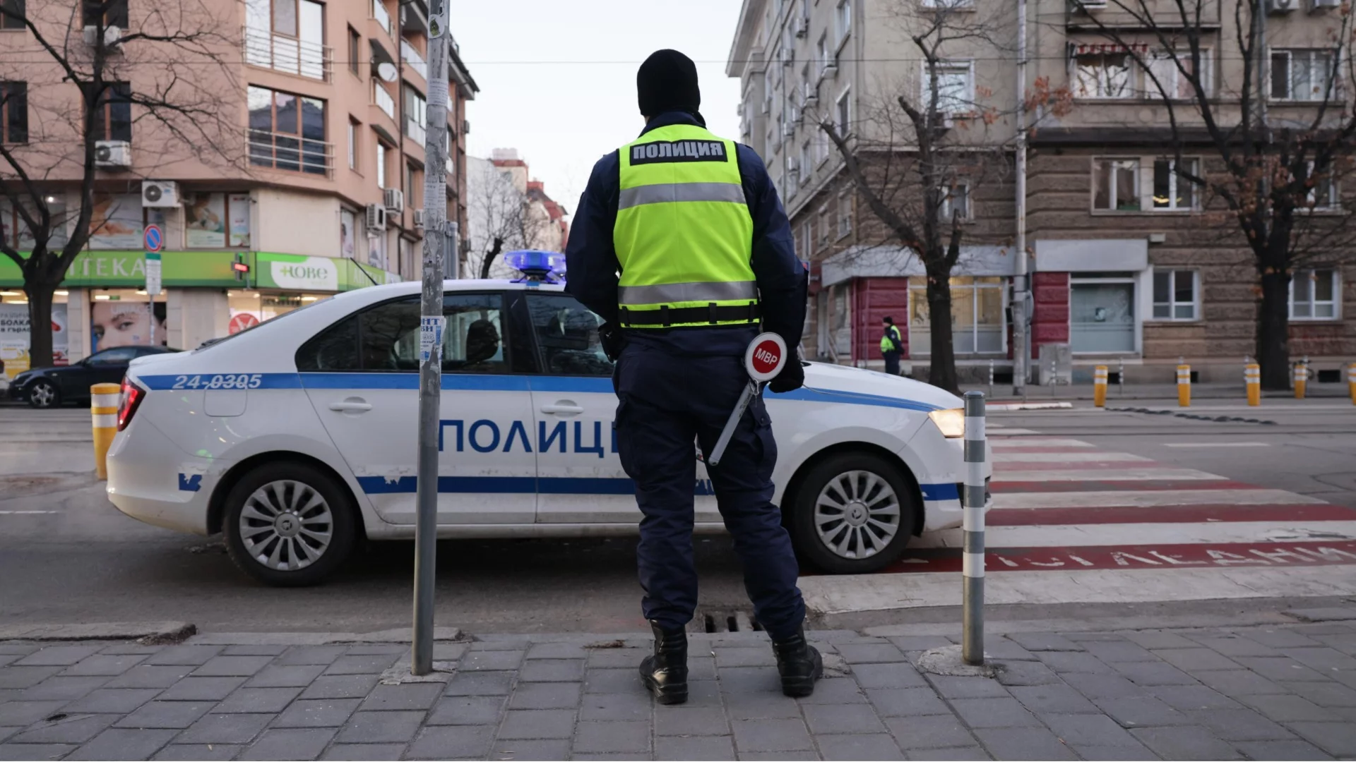 И заплата, и пенсия: Ето колко хора в МВР са така - официални данни