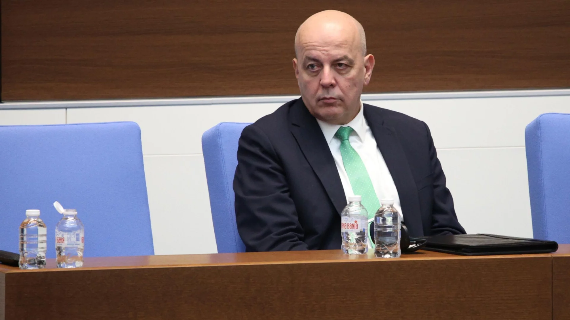 Антоан Гечев остава шеф на разузнаването