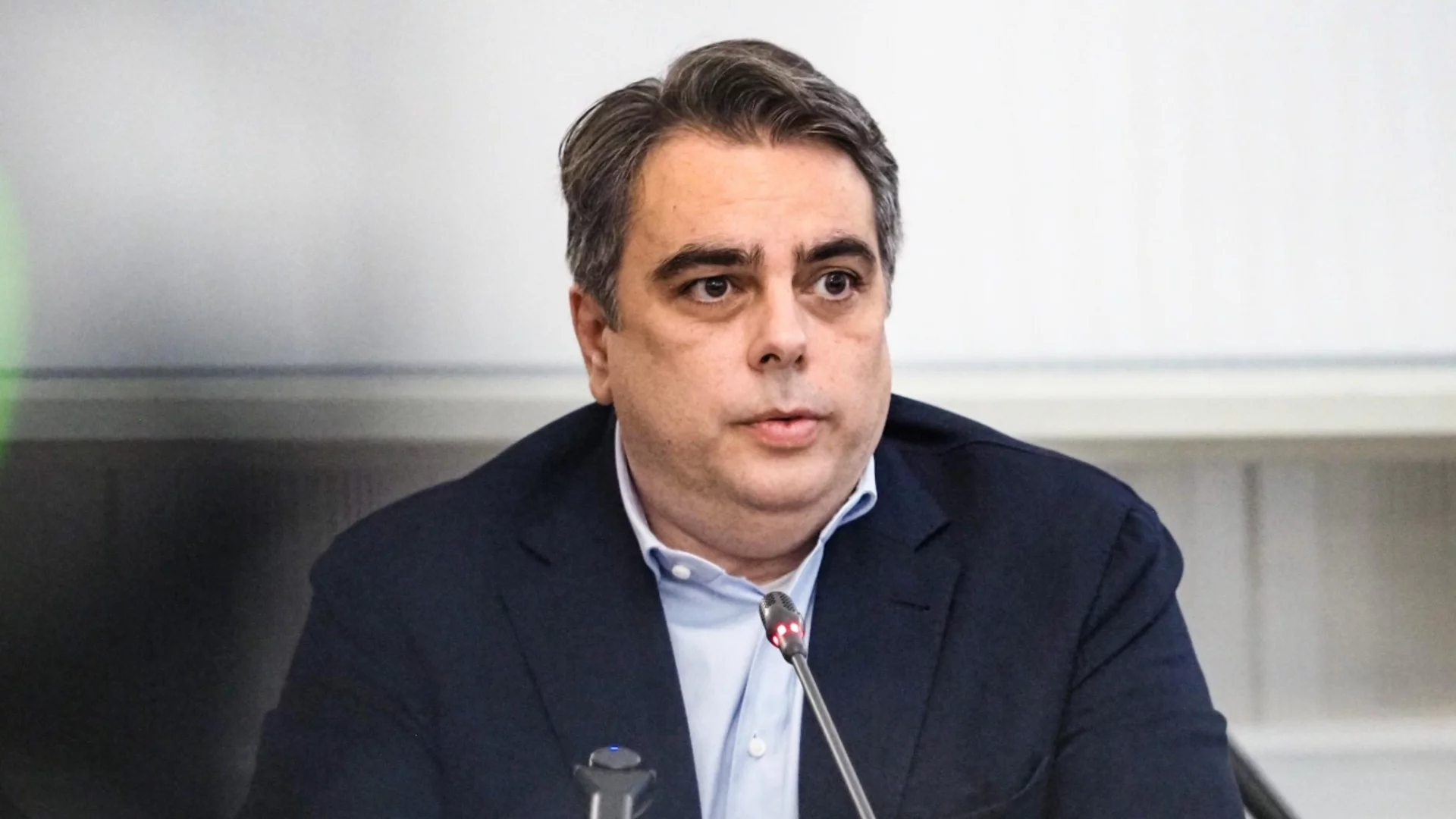 Отмяна на "Боташ": Асен Василев нарече договореното замразяване от Радев неизгодно за България (ВИДЕО)