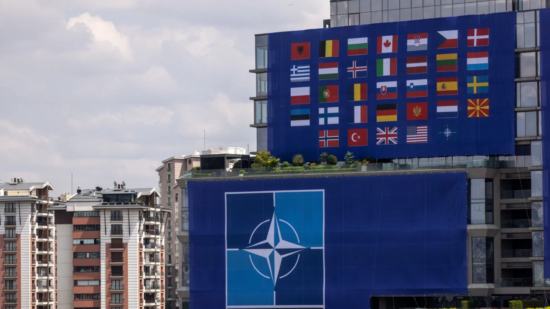 Големи изненади в НАТО с парите за отбрана, България също ще харчи повече