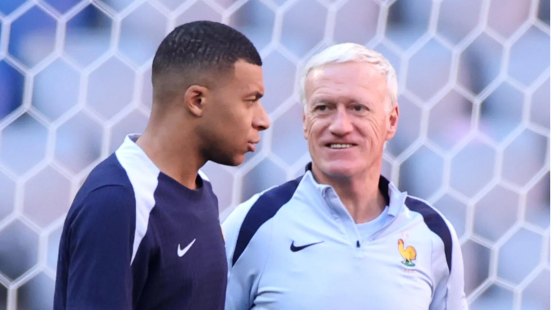 Тревога във Франция преди мача с Испания - двама от основните играчи изчезнаха безследно
