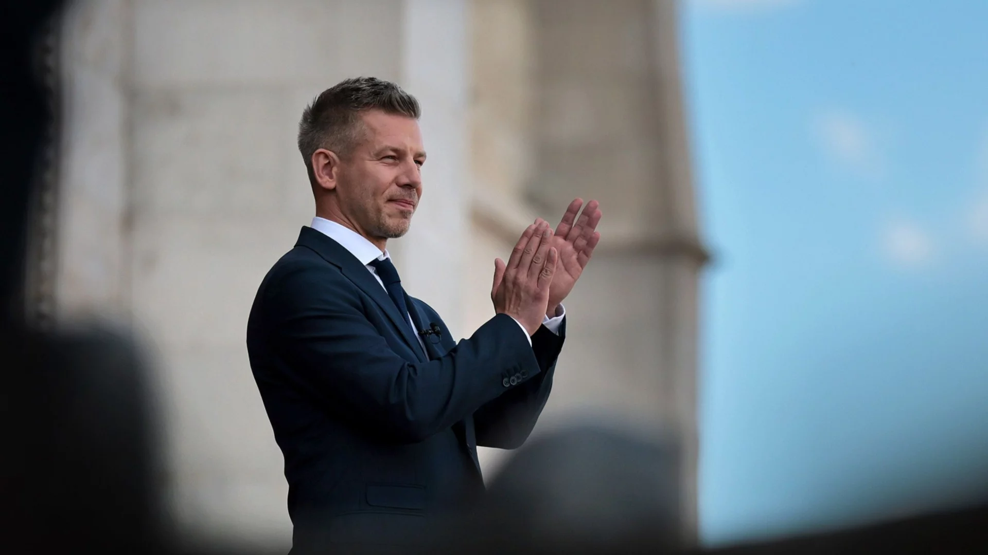 Мадяр с хитър ход как да принуди президента да се оттегли