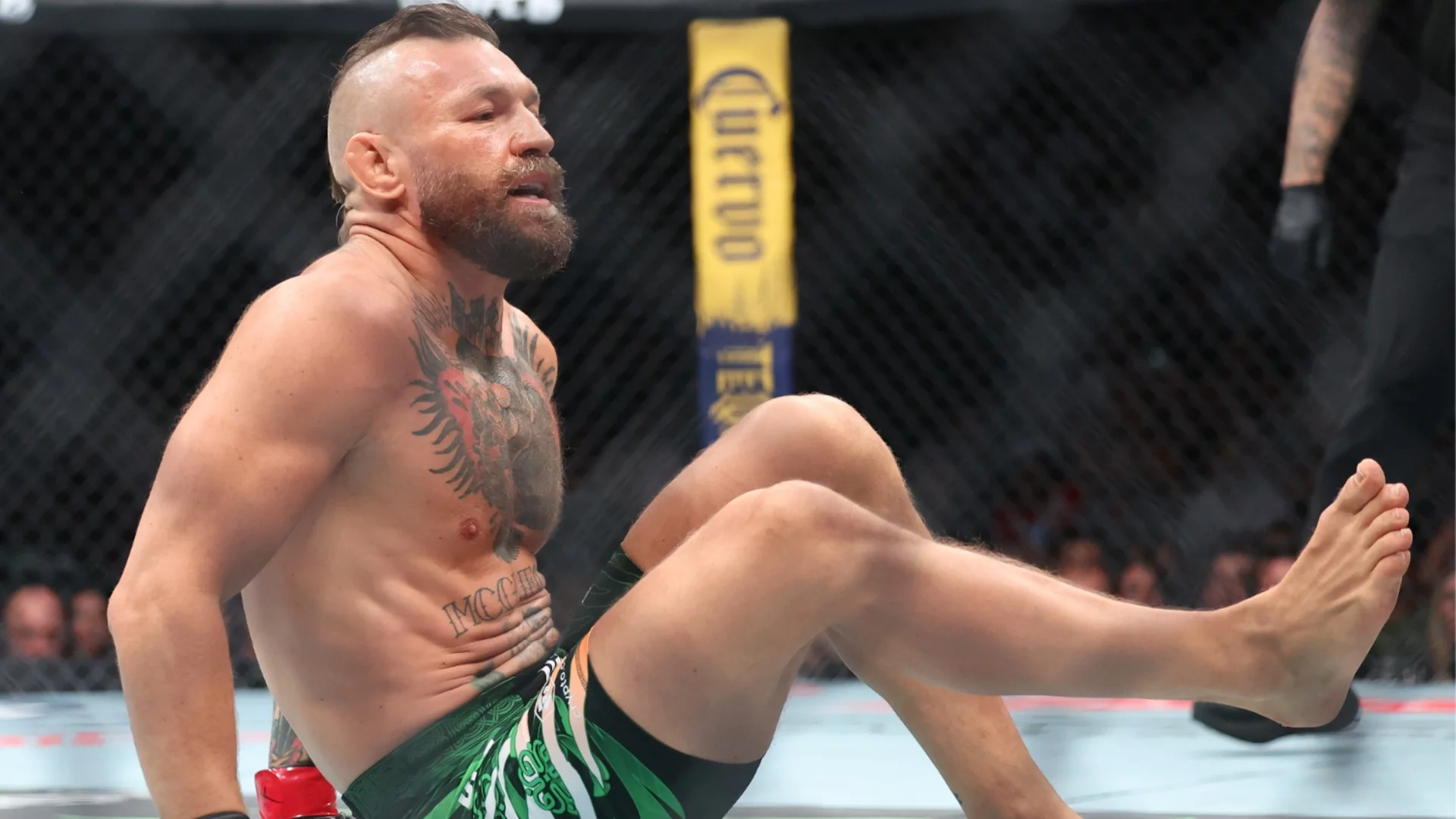 Операция и несигурно бъдеще в UFC за Конър Макгрегър след кошмарното му завръщане