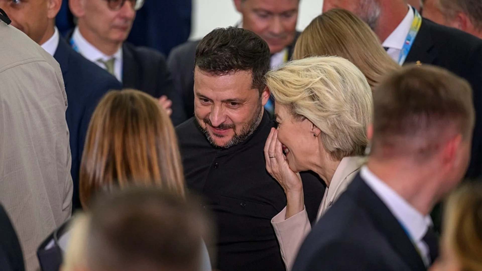 Фон дер Лайен отиде в Киев и подписа "Сделка за дронове" между ЕС и Украйна (ВИДЕО)
