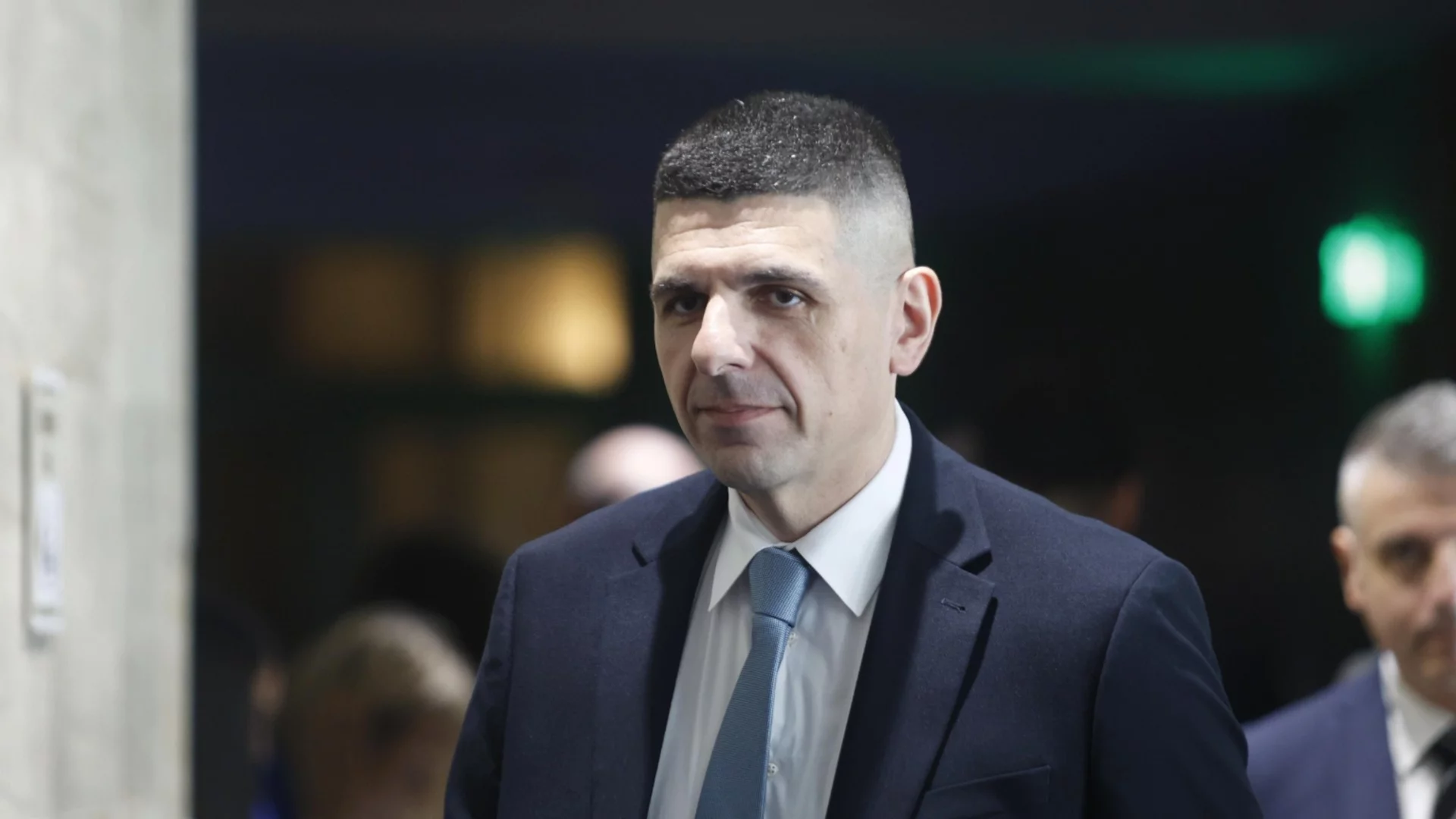 Целта е русофилският вот: Мирчев обясни поведението на Радев за Украйна с президентските избори 