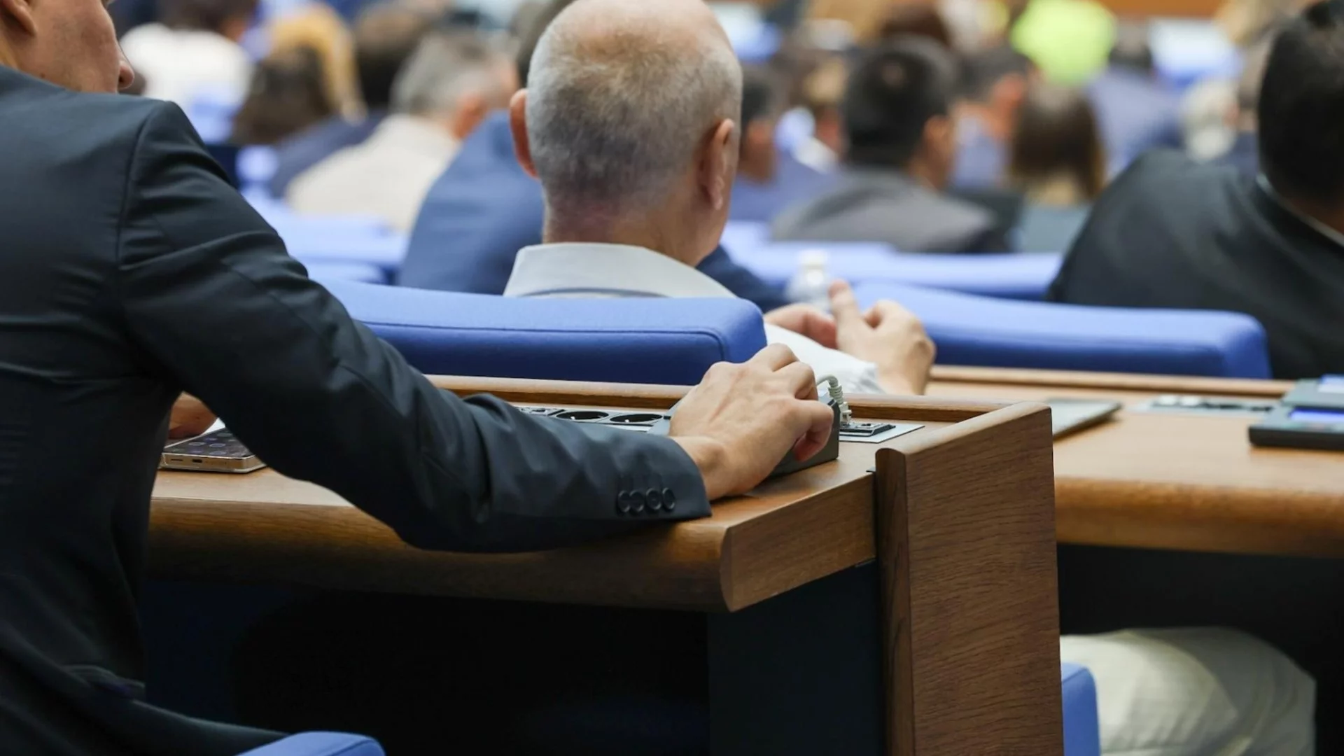 На първо четене: Първообразът на машинното гласуване е възстановен