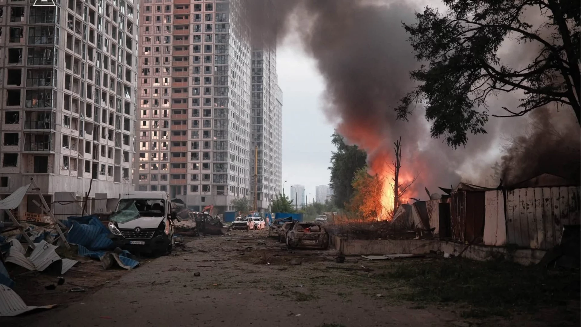 Русия атакува Киев с балистични ракети, удари има и в Харков