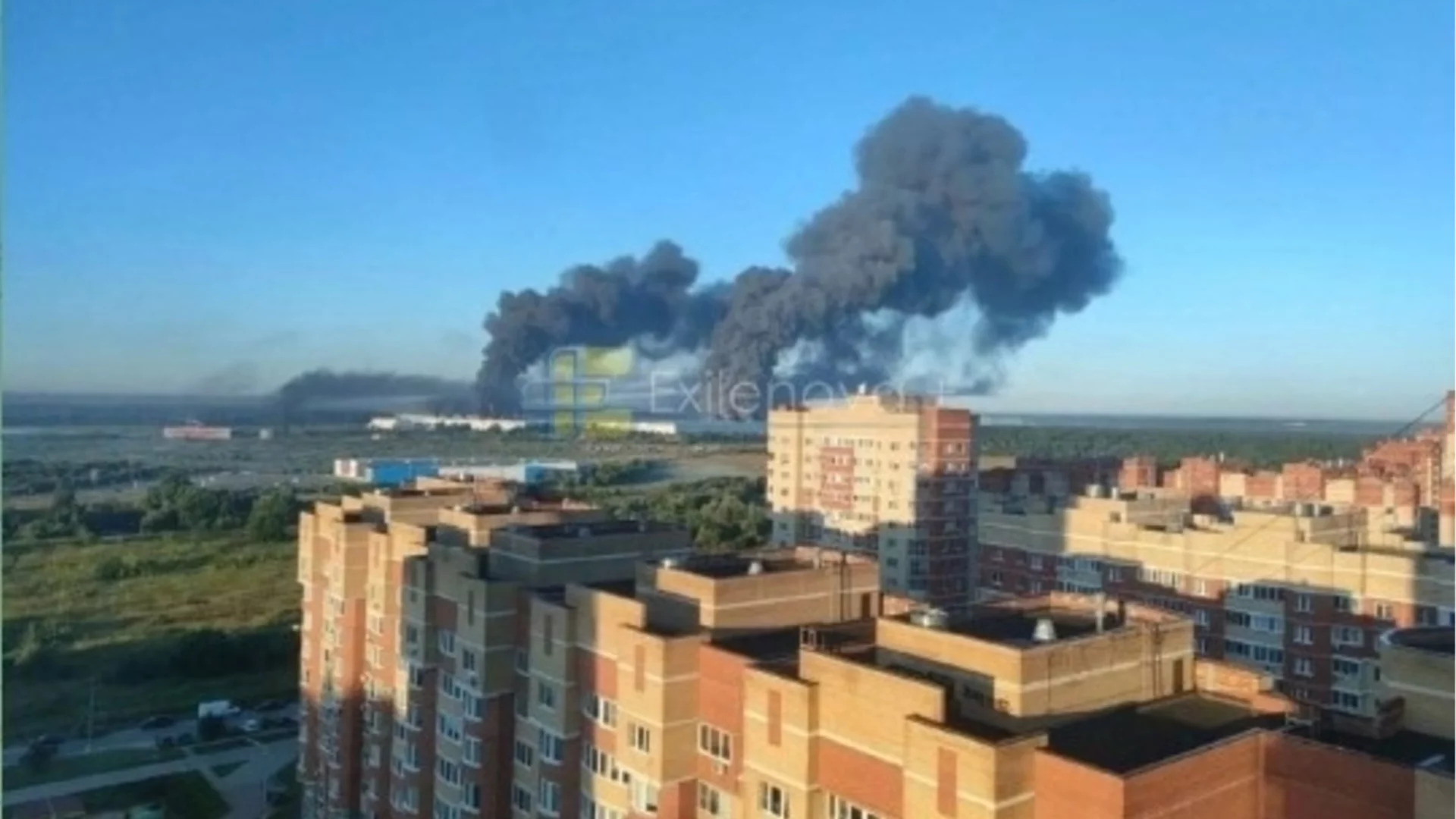Москва пак гори: Украйна удари складове на "руския Amazon" и петролна база (ВИДЕО)