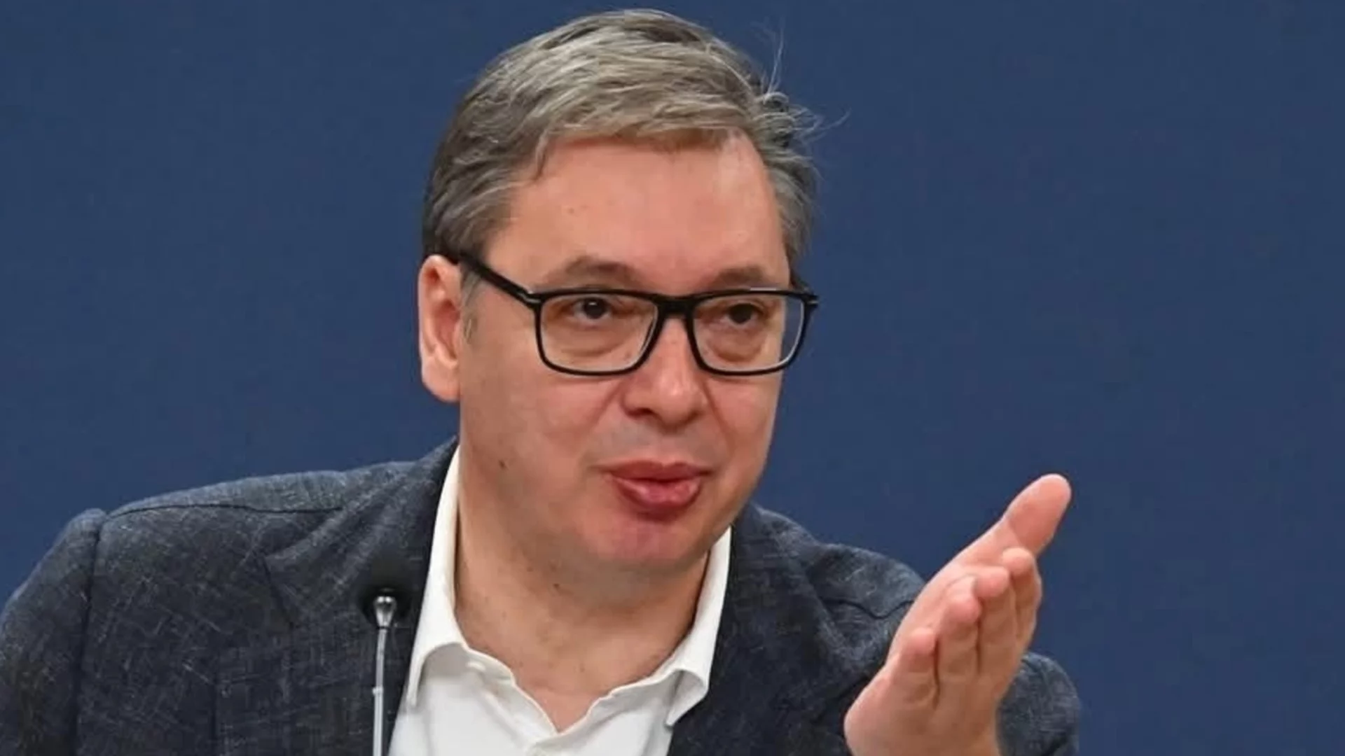 Германски вестник: Вучич е бил на еврейското гробище, откъдето е обстрелвано Сараево