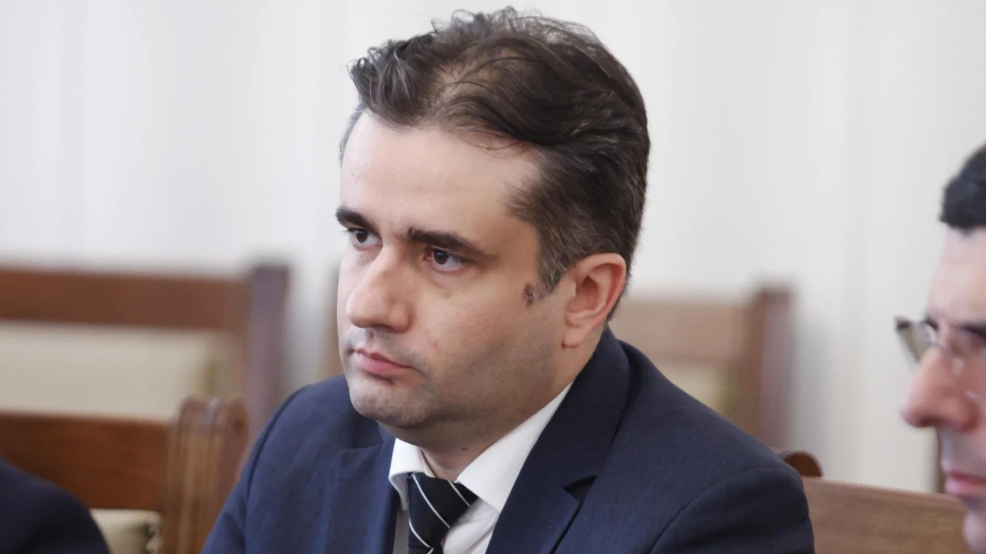 Божанов: За президент имаме дълг към избиратели, не към партийни централи