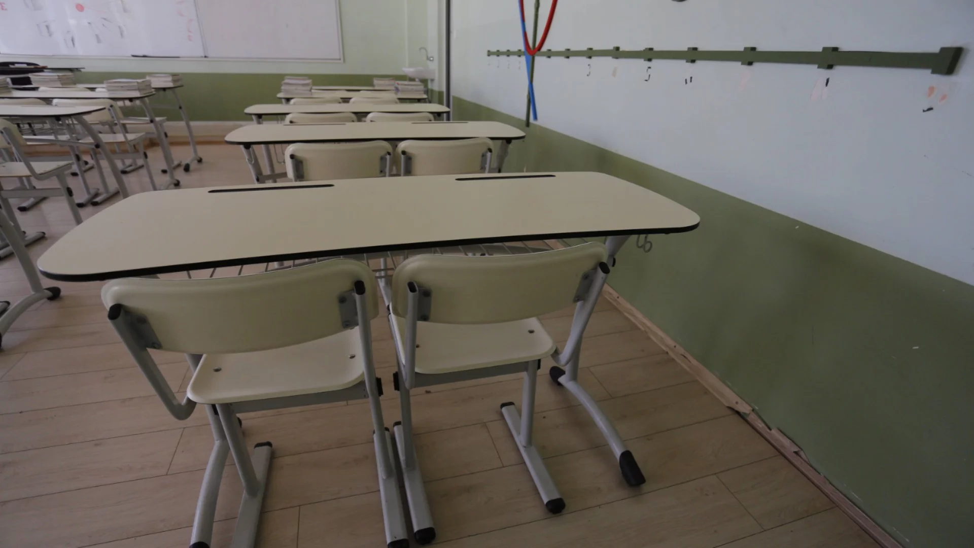 МОН показа ваканциите на учениците през следващата учебна година