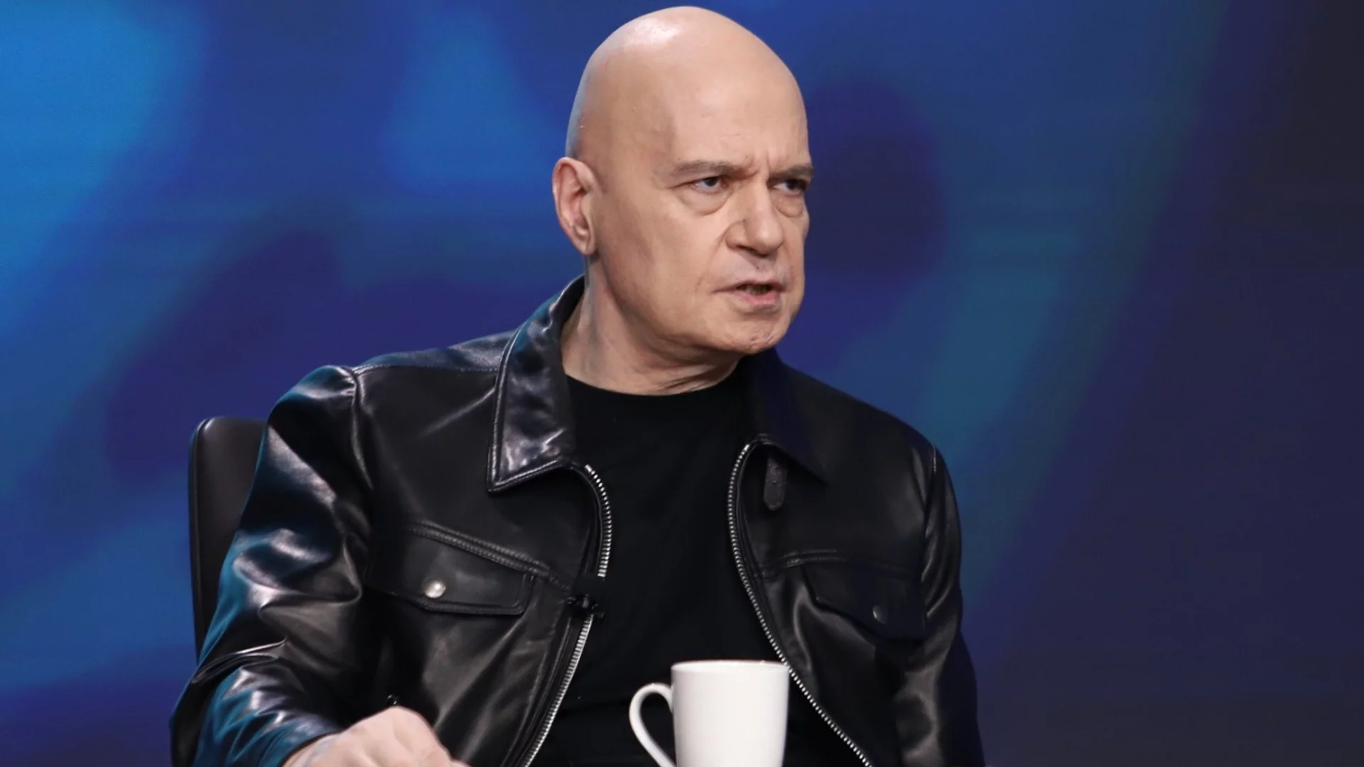 Бивши управляващи: Ако Иран ни пратят ракета, вината ще е на Радев