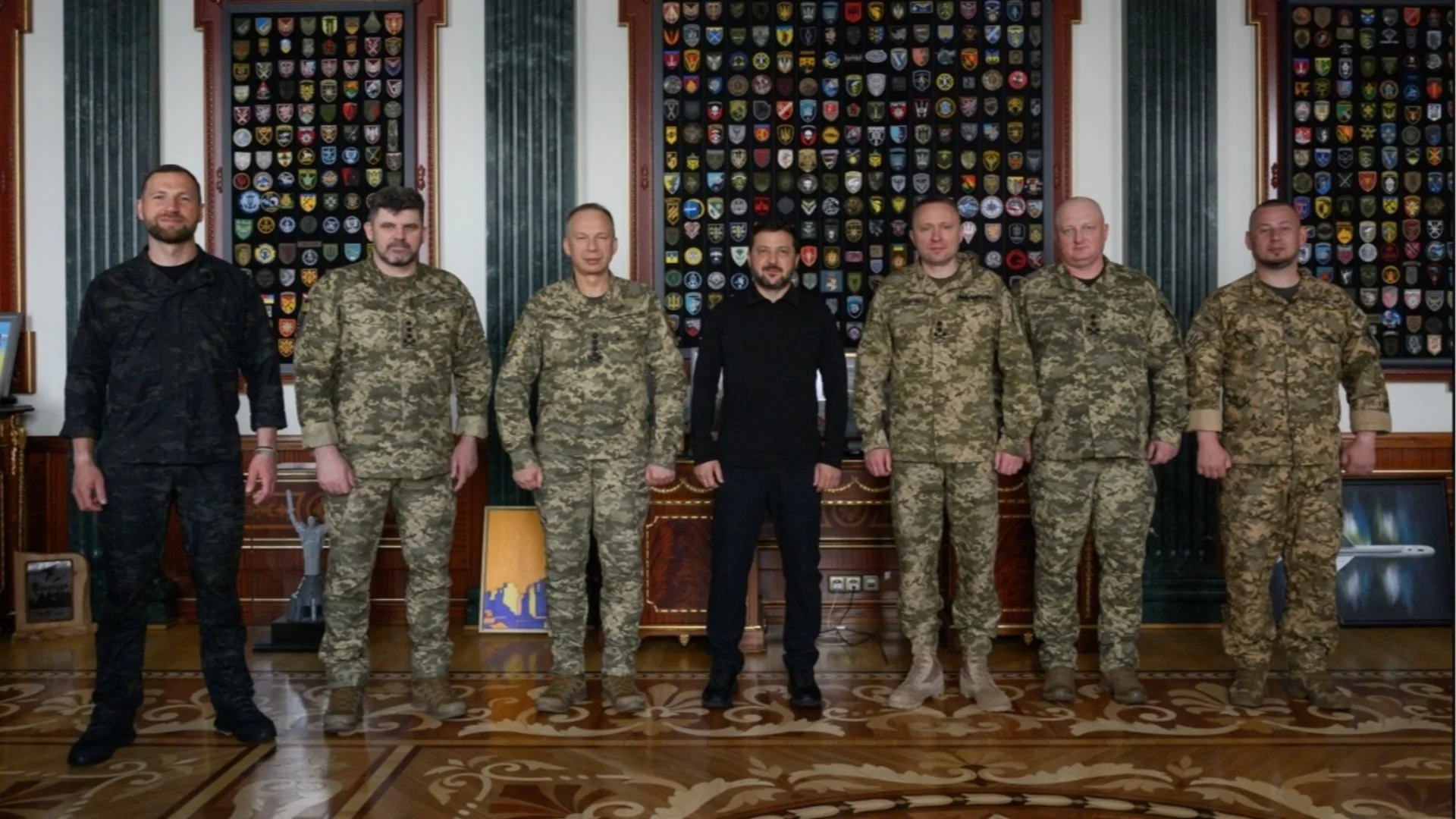 Зеленски назначи и нов началник на Генералния щаб (СНИМКИ)