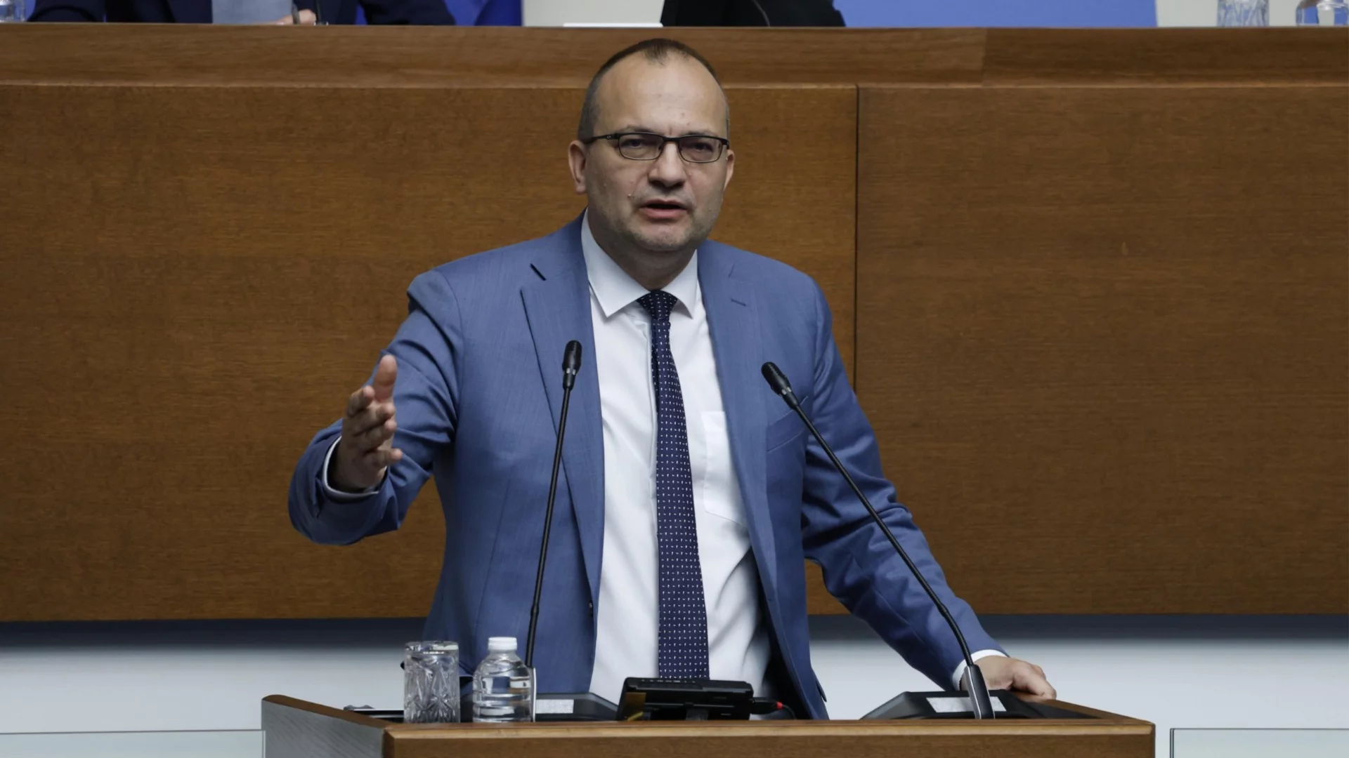 Живеем в "заблуда" за Бюджет 2026: ДБ видя член в закона, с който "Радев ще сключва нови договори с общините без правила"