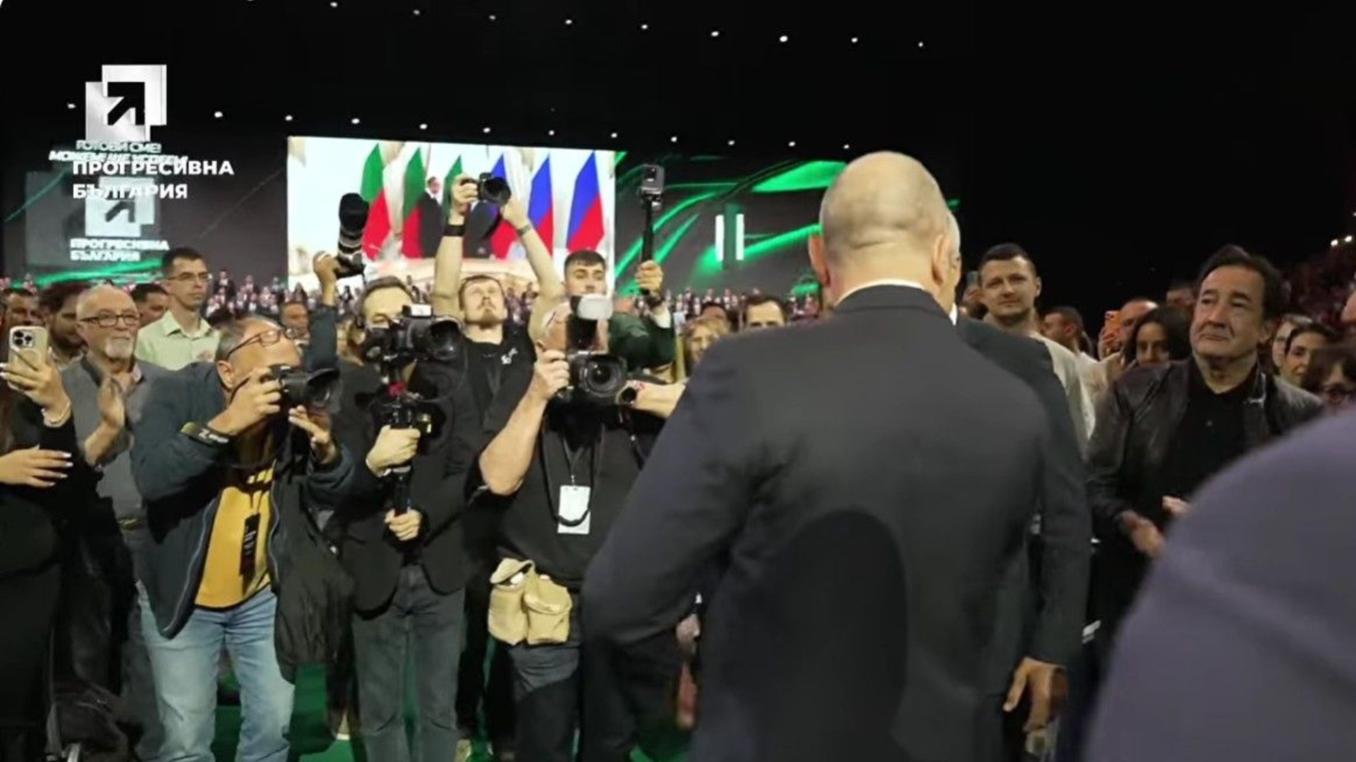 След ветото на Радев: Пакет №21 от санкции срещу Русия е договорен, важни новини за петрола и втечнения газ
