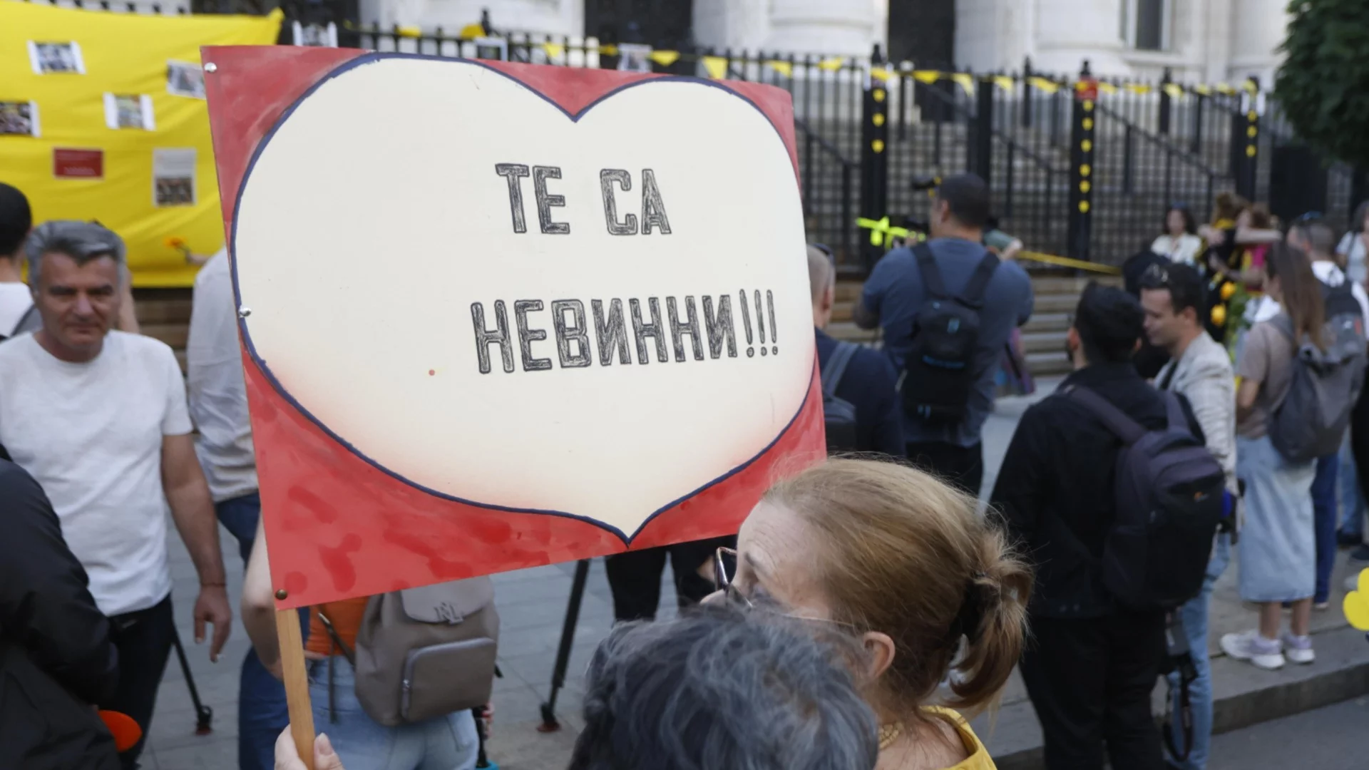 За първи път: Близки на загиналите в "Петрохан" влязоха в хижата