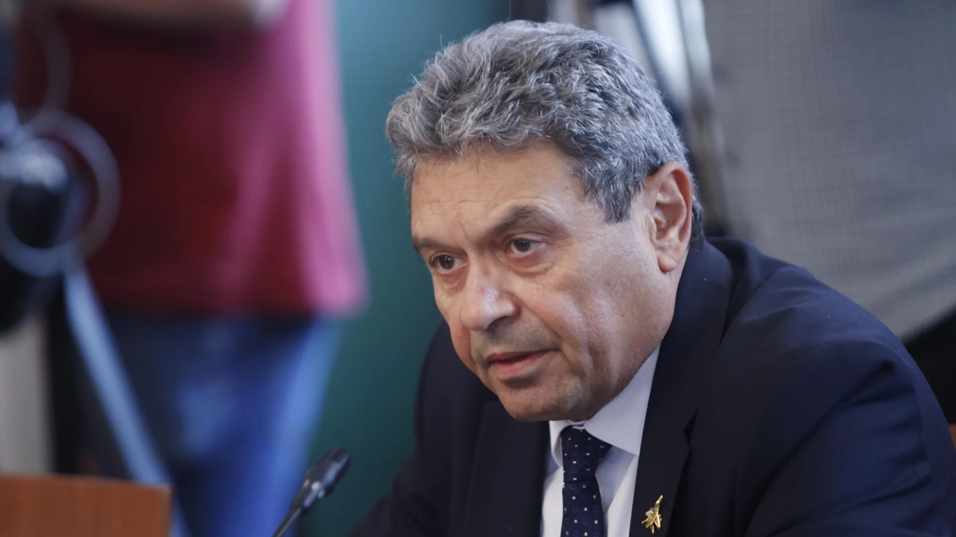Нямаше да ги допуснем у нас, ако е имало заплаха: Ген. Иван Лалов за американските самолети