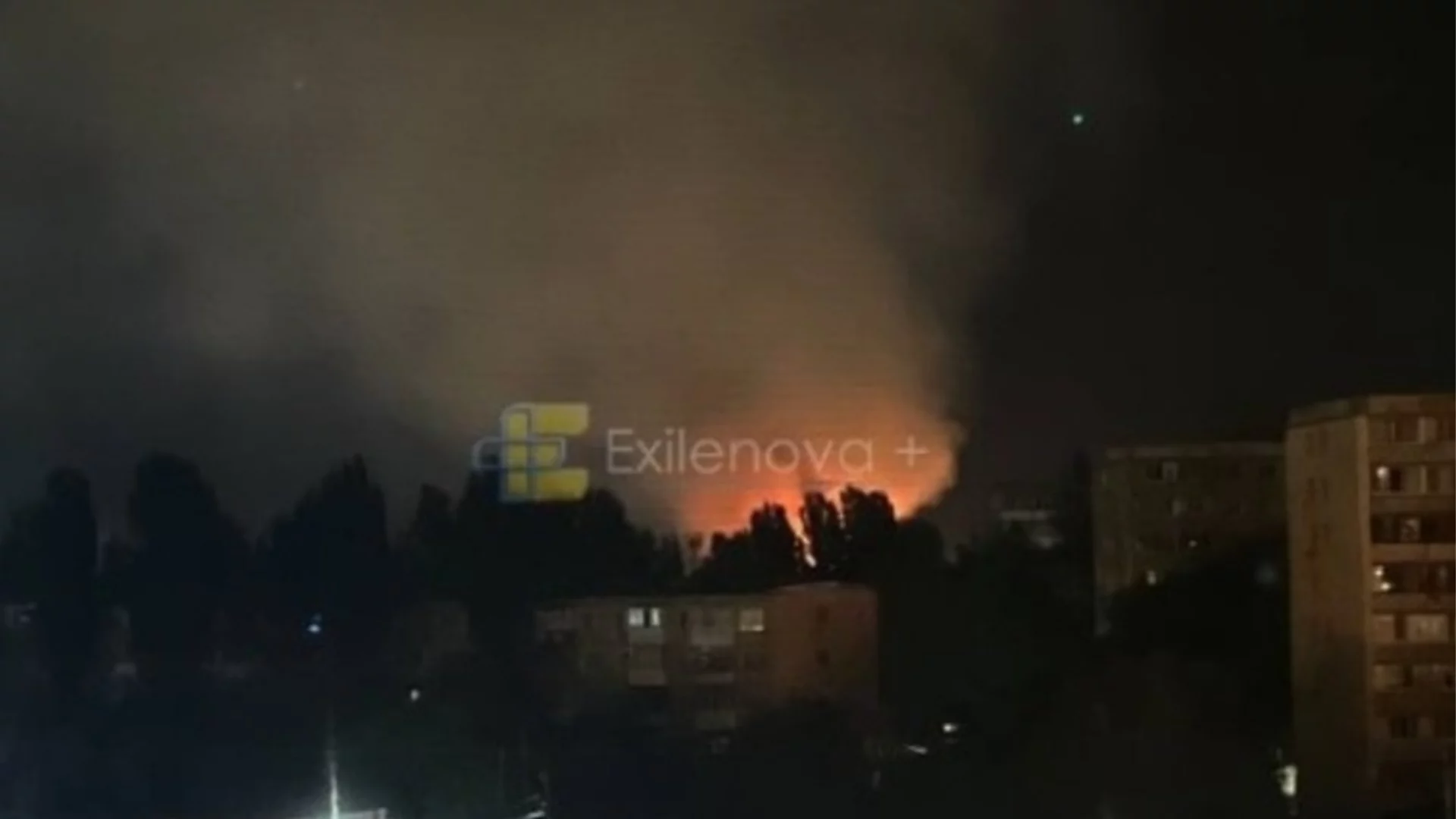 Близо до авиобазата в Енгелс украинците подпалиха сграда на руска военна част. Взривове и пожари в Ростов, Белгород и Луганск (ВИДЕО)