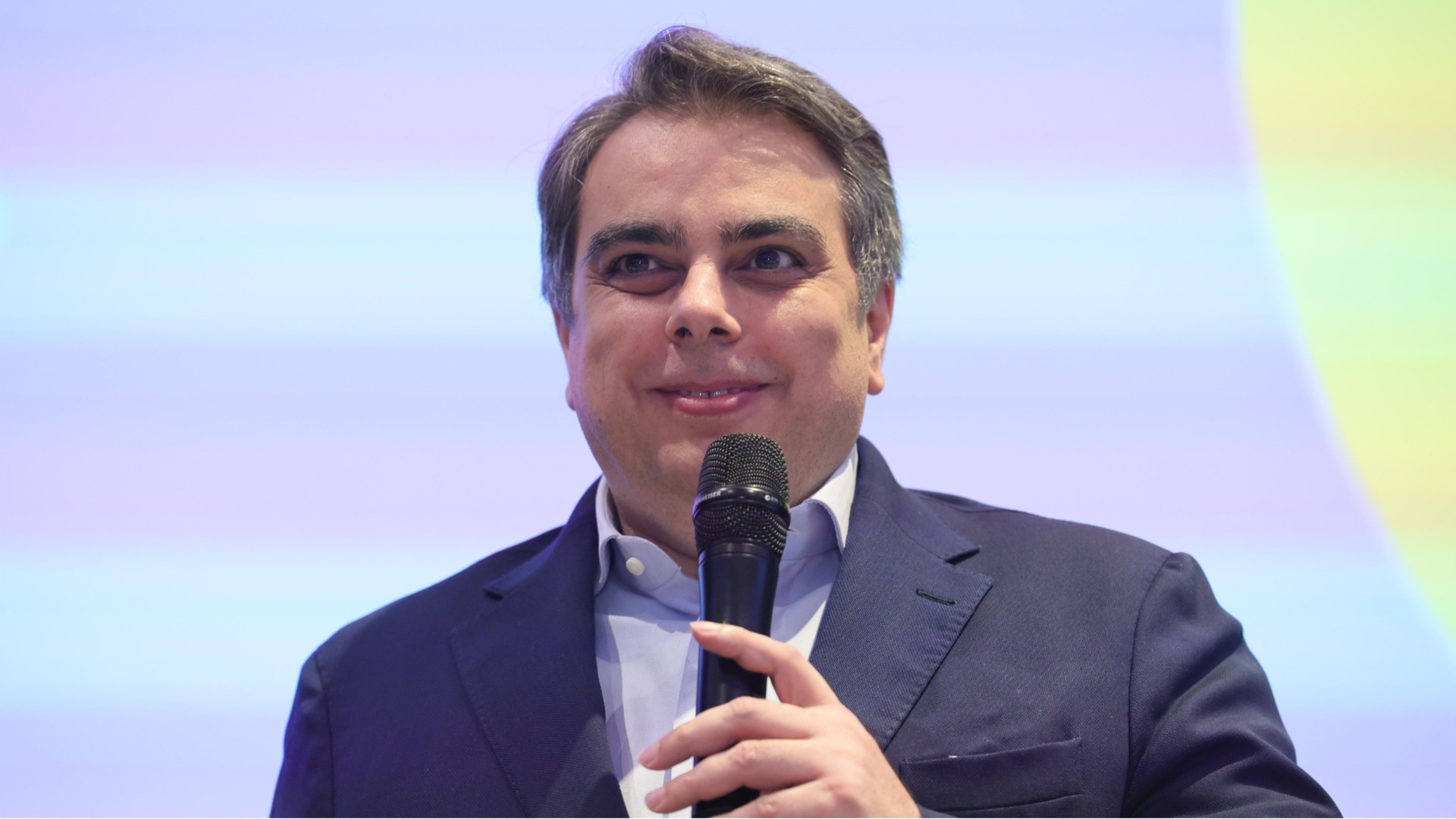 Асен Василев: Всеки българин ще плати по 400 евро заради Бюджет 2026