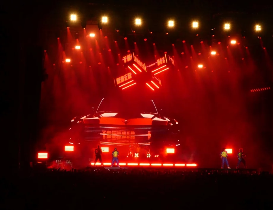 Жесток диско метъл с Electric Callboy и смазващи Lamb Of God за финал на Hills of Rock 2026