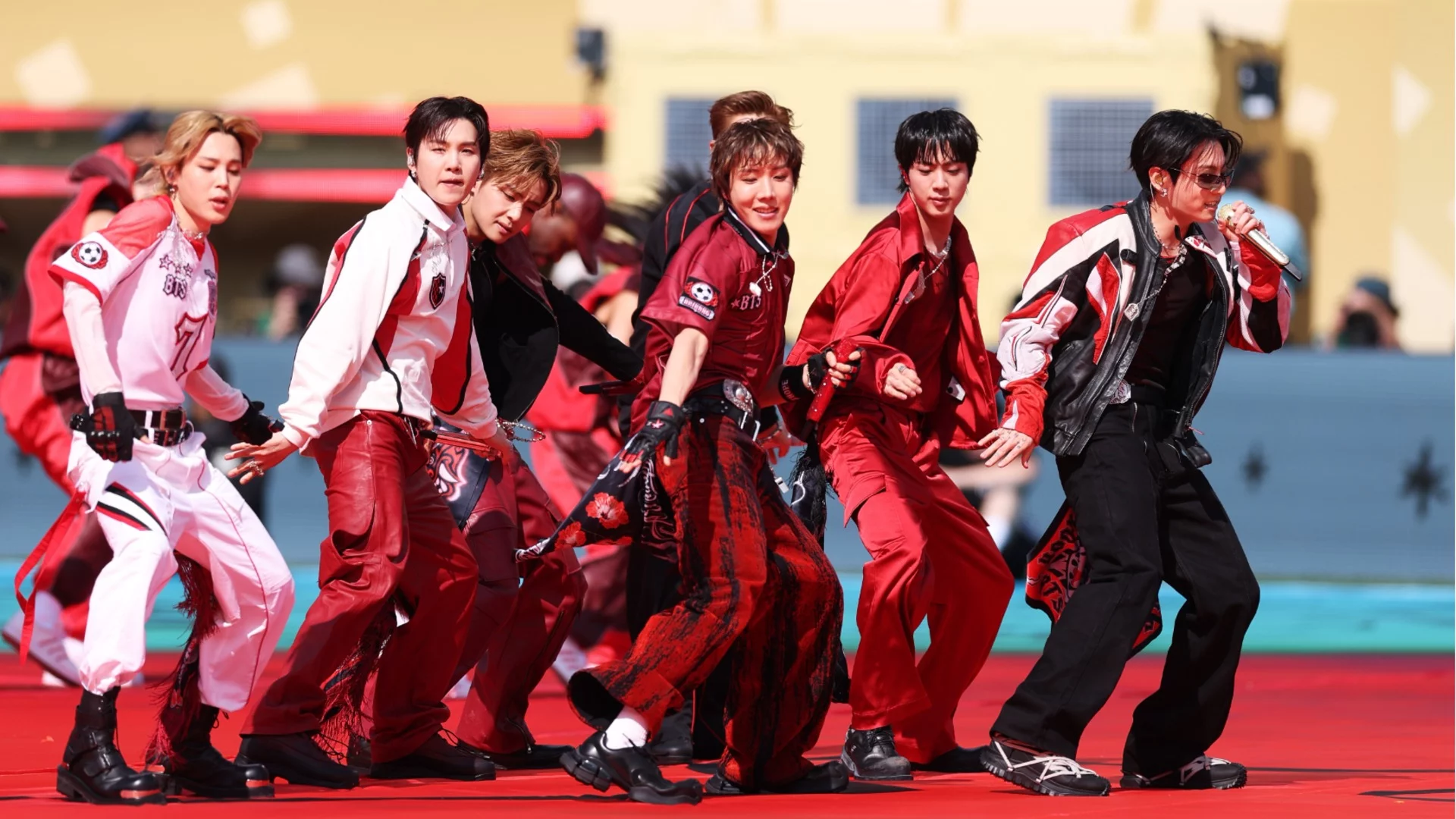 Корейската сензация BTS се отказва от участие за "Грами" след създаване на категория само за азиатци