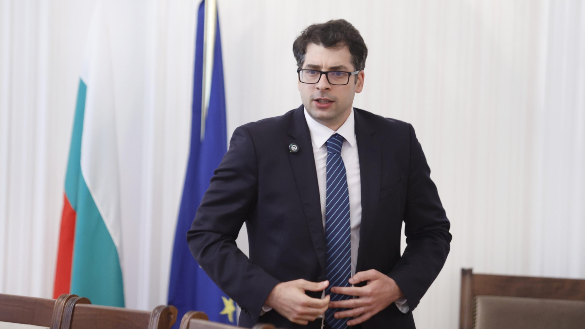 "Стои опасност да бъдат безвъзвратно загубени": Пеканов опитва да спаси 3 милиарда евро