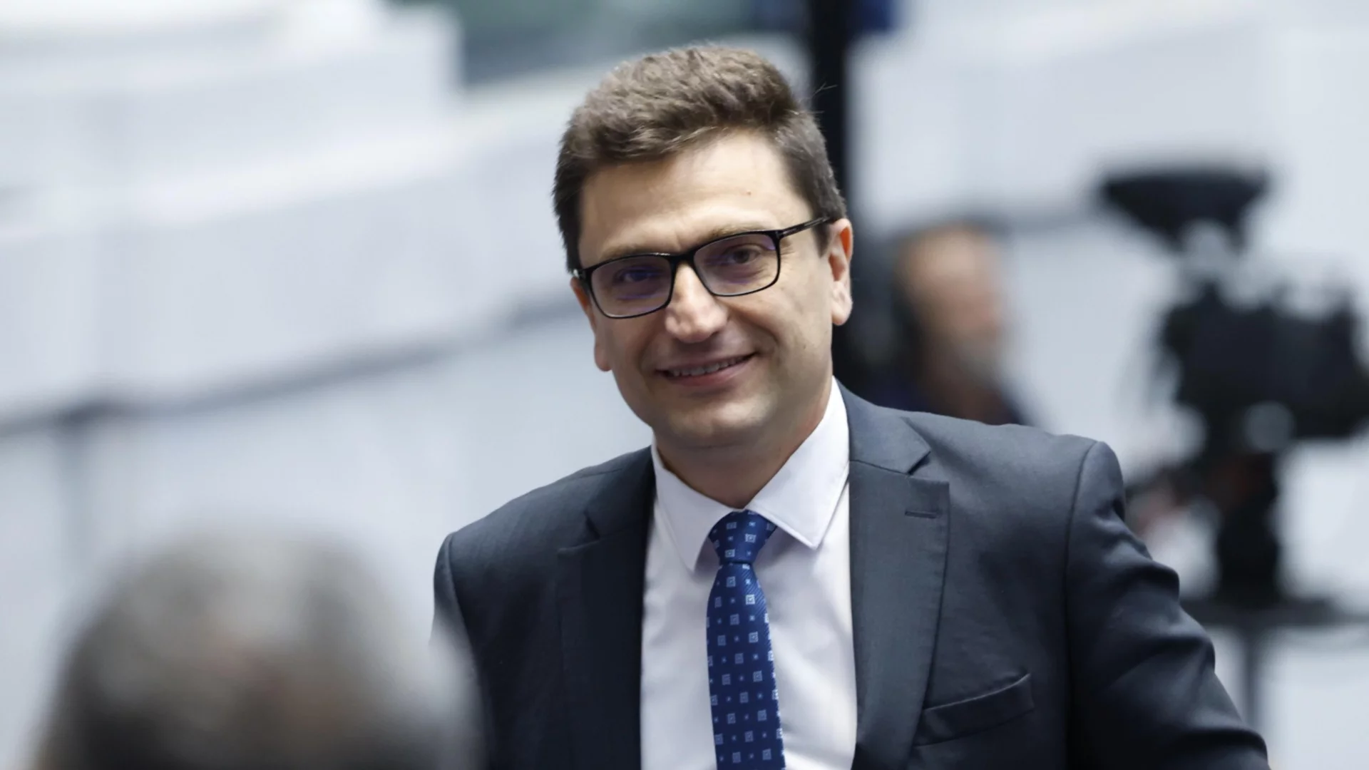 Над 30 000 зоват Йотова да удари с вето Бюджет 2026: Венко Сабрутев изброи безобразията в държавния бюджет