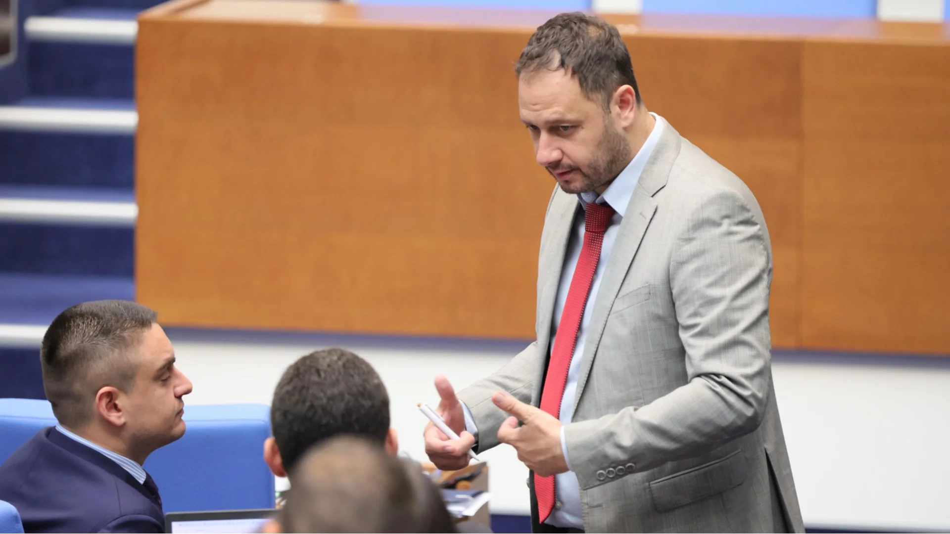 Витанов: Благодаря на опозицията, че не пропуска да ни атакува - ако няма повод, често си го измисля