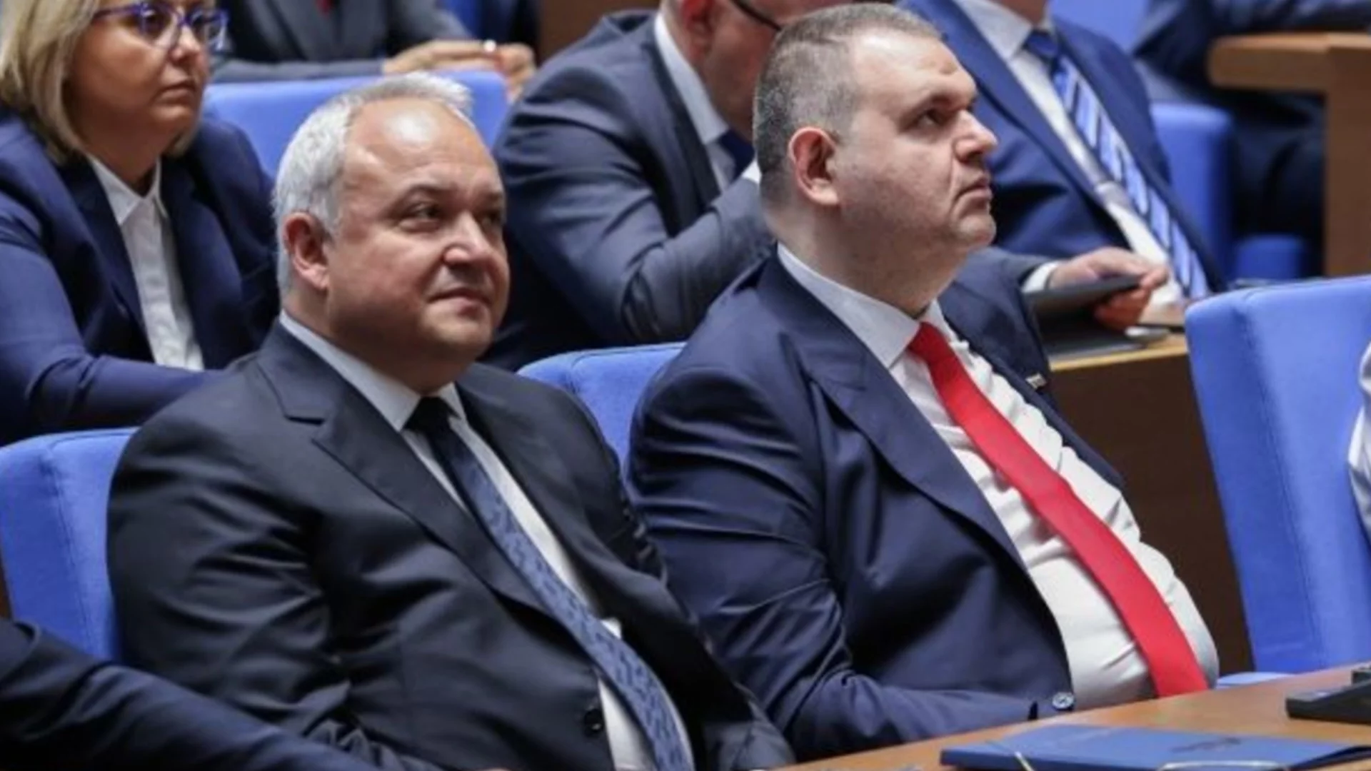 Разминаване между декларирани доходи и начин на живот: Демерджиев сезира Сметната палата за Пеевски