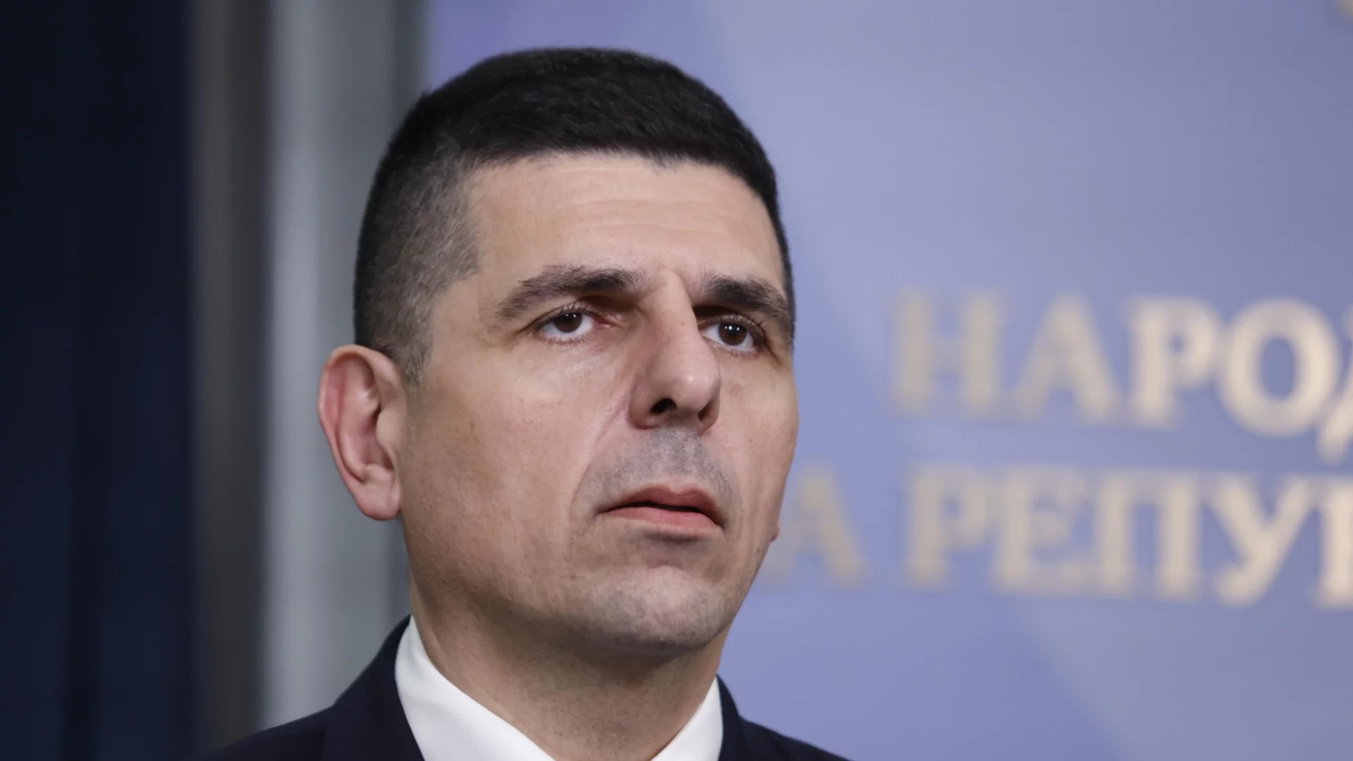 Бюджет 2026 е престъпно слаб: Опозицията плаши да свали властта с протести през есента