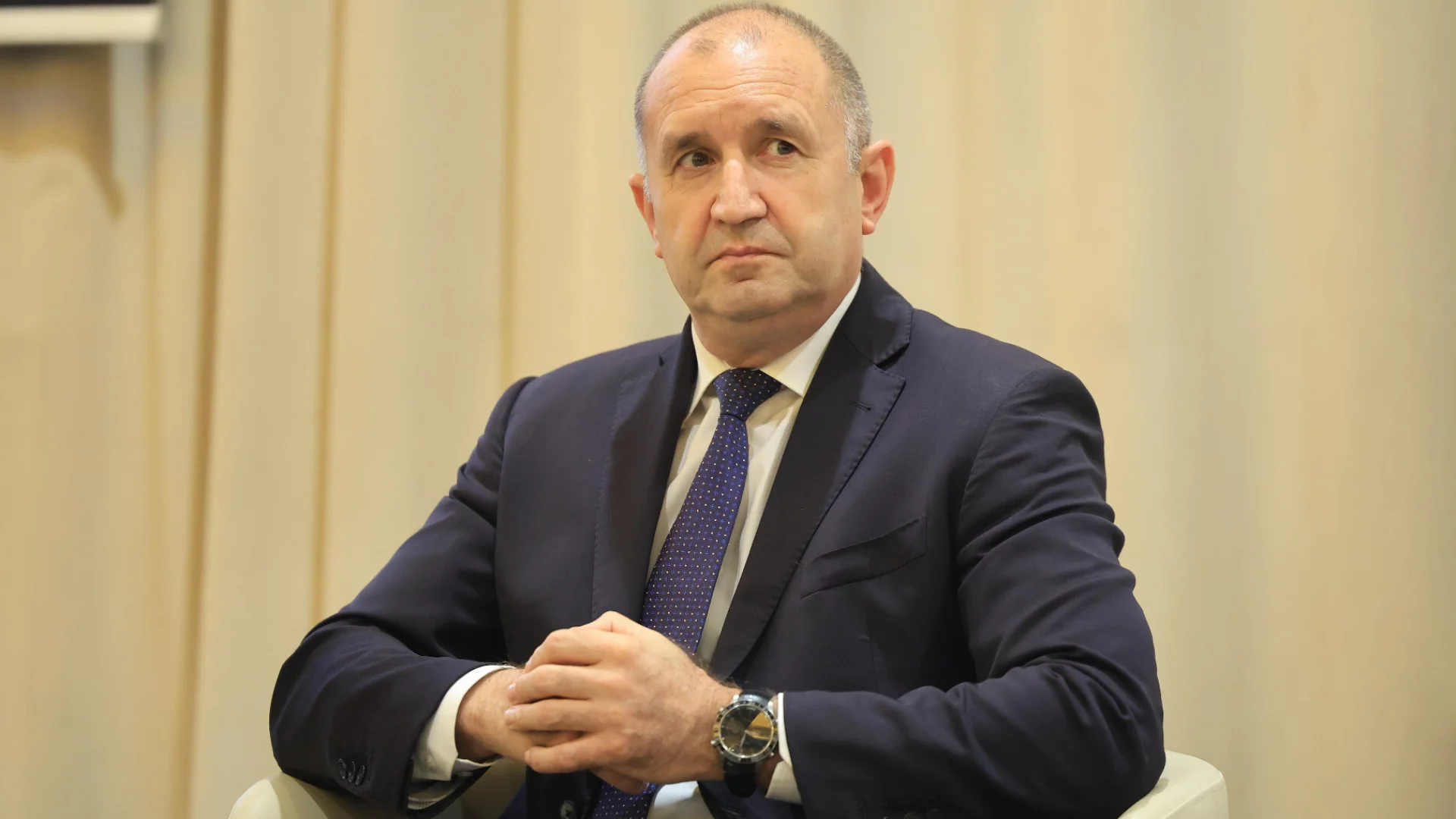 Едно нещо Румен Радев и управлението му свършиха като хората: Познайте кое