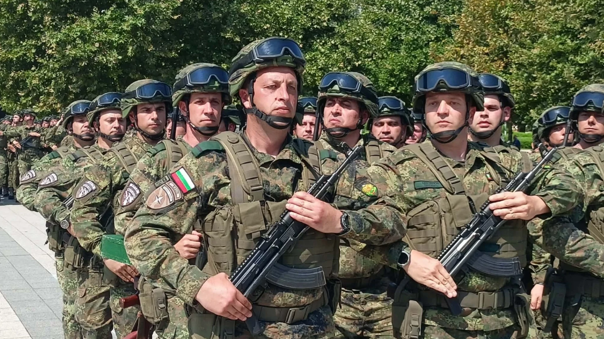 В Плевен бе тържествено посрещнат български военен контингент, завърнал се от участие на мисията на НАТО в Косово