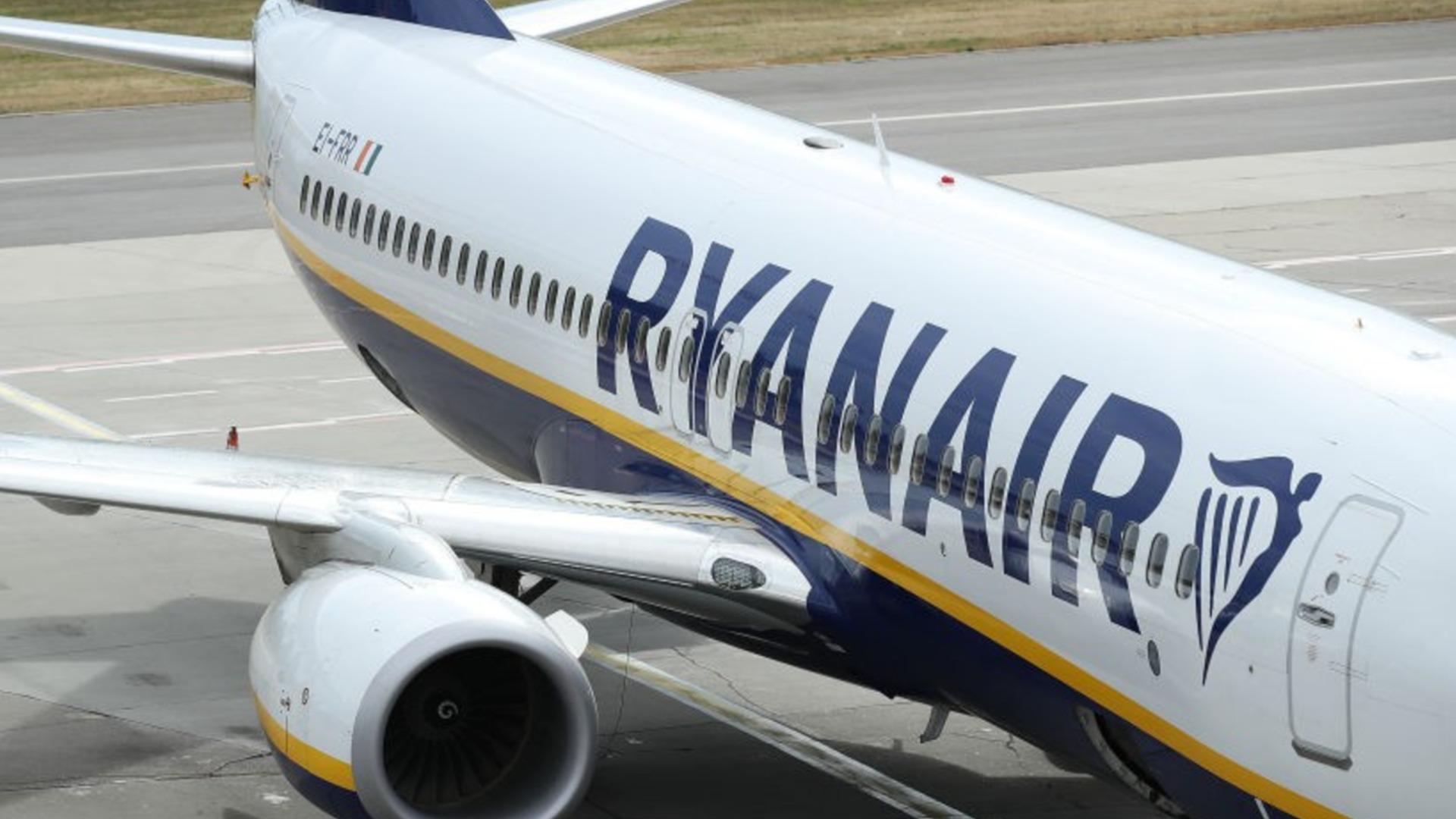 Санкциите срещу НИС доведоха до напускането на Ryanair от Ниш: Остана ли Сърбия без евтини полети?