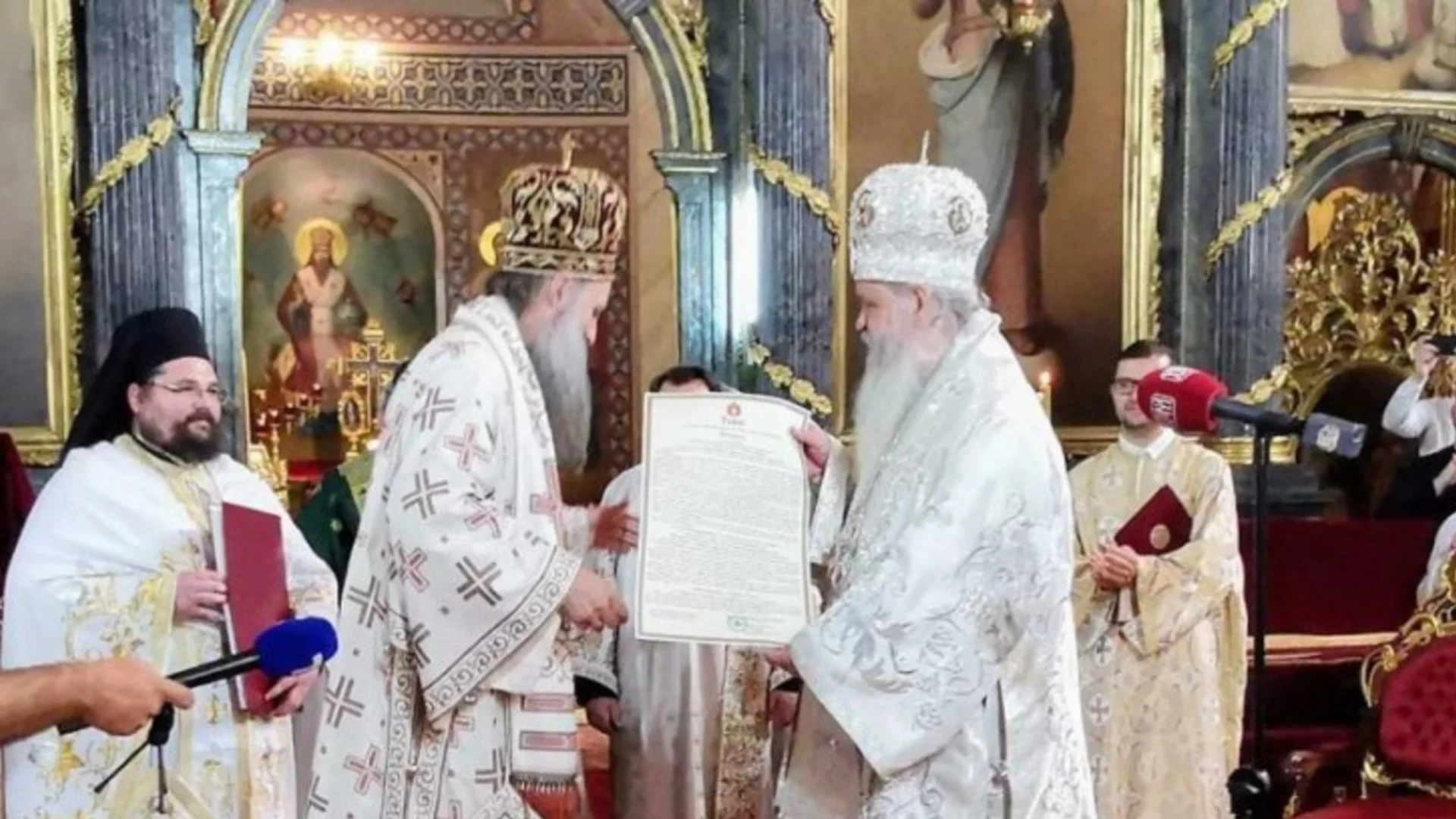 Първо изравяха гробовете им, днес се молят за тях: Сръбски епископ почете героите ни от Илинден в Северна Македония