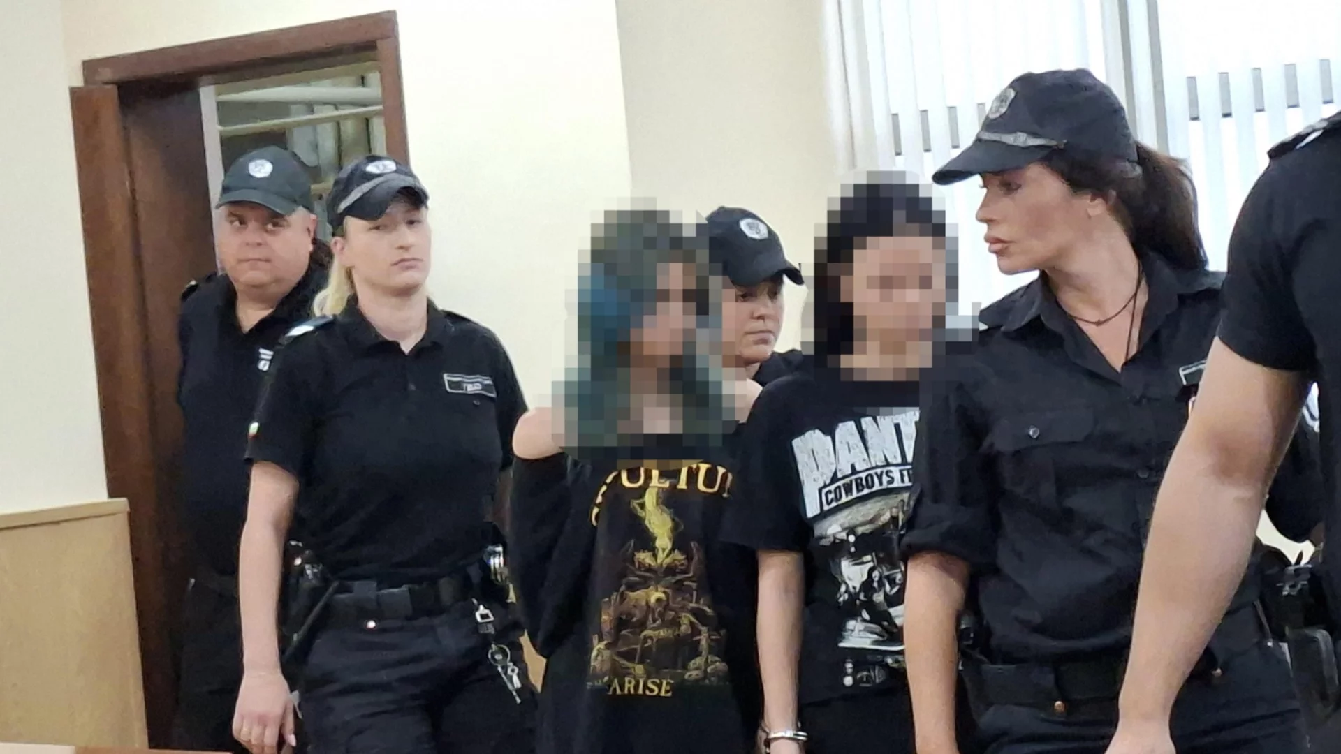 Заплахи с кастрация и опит да нарисуват свастика: Съдия Минев с ужасяващи подробности за жестокото убийство в Пловдив