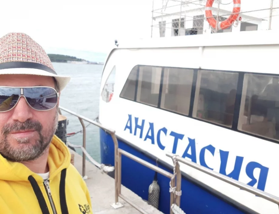 Стефан Вълдобрев стартира новата си акустична поредица от остров Света Анастасия (ВИДЕО)