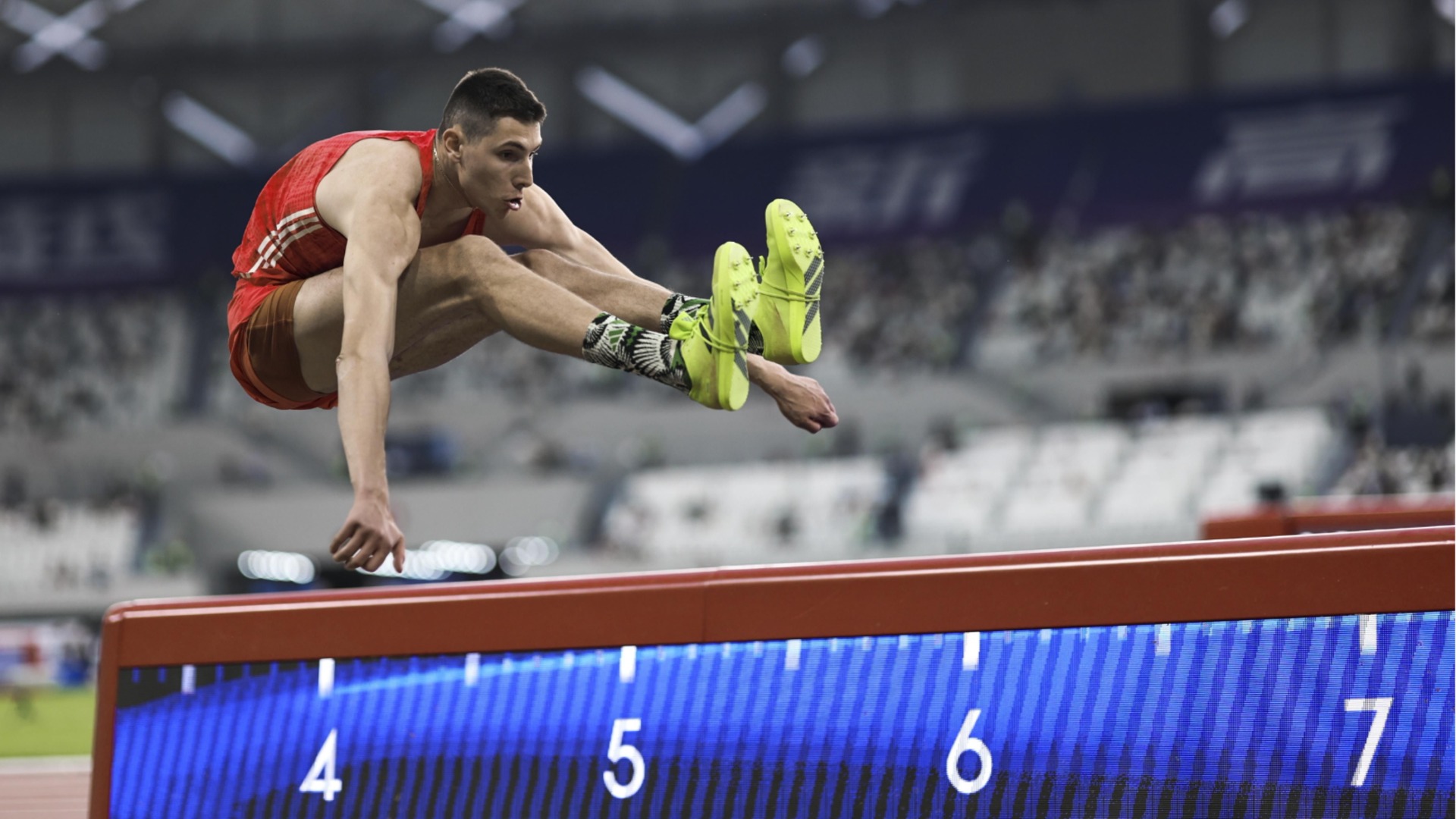 Страхотен старт за Атлет №1 на България на Европейското! Основният му конкурент отпадна от битката за медалите