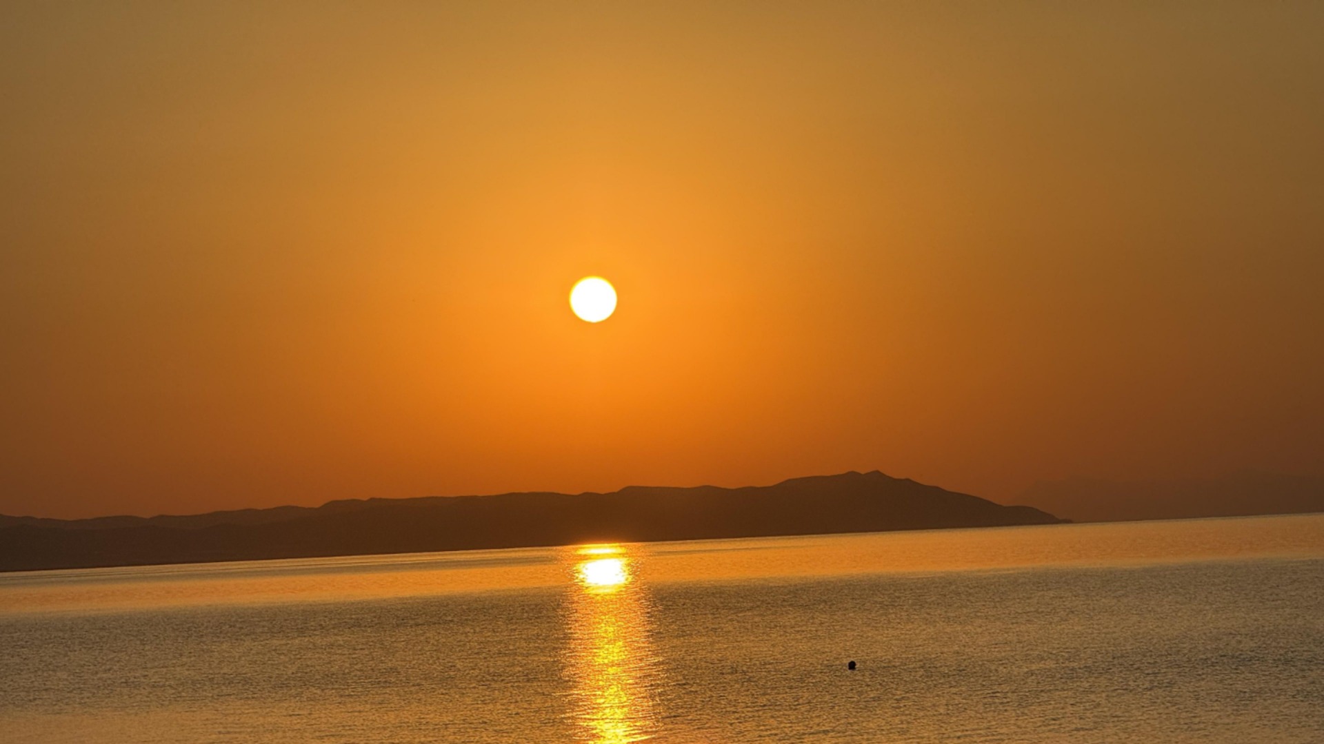 Два кораба, превозващи над 200 пътници, се блъснаха в Йонийско море