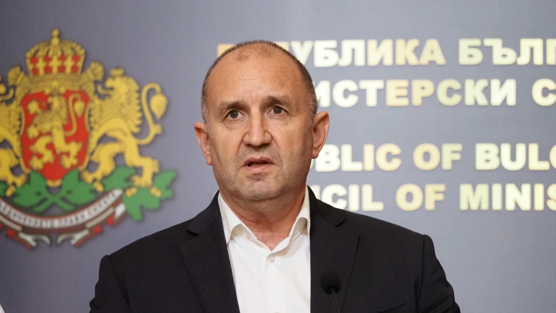"Тези безпросветни насилници с фашистки символи са ваши креатури": Радев приписа убийците в Пловдив на опозицията