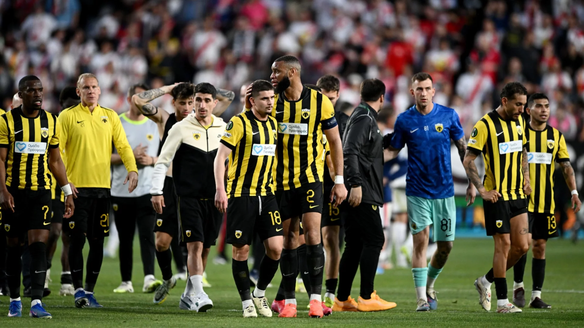 Точно преди мачовете с Левски: АЕК Атина се подсили с национал на Хондурас